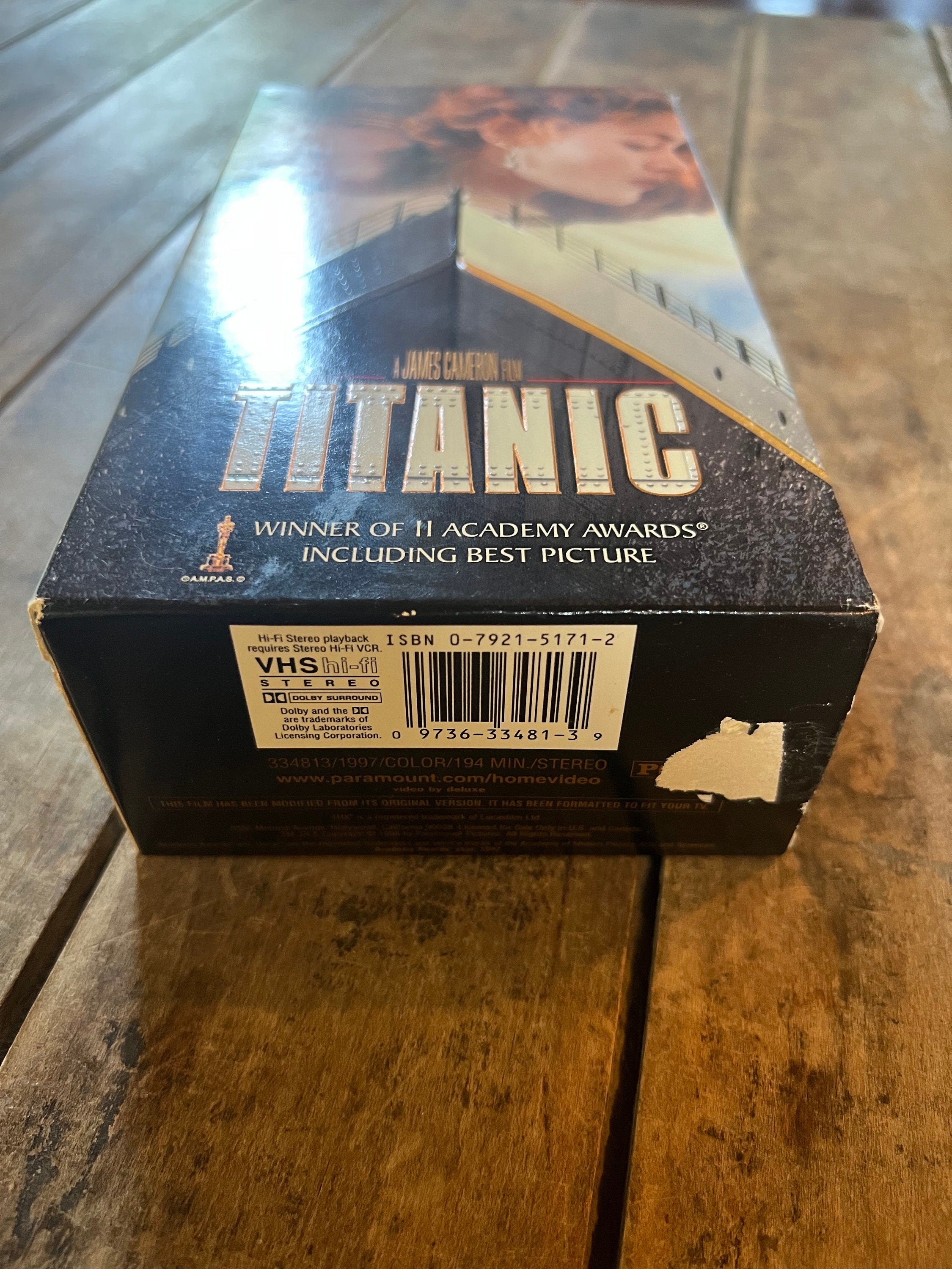 Titanic VHS Movie (1997) - Leonardo DiCaprio & Kate Winslet