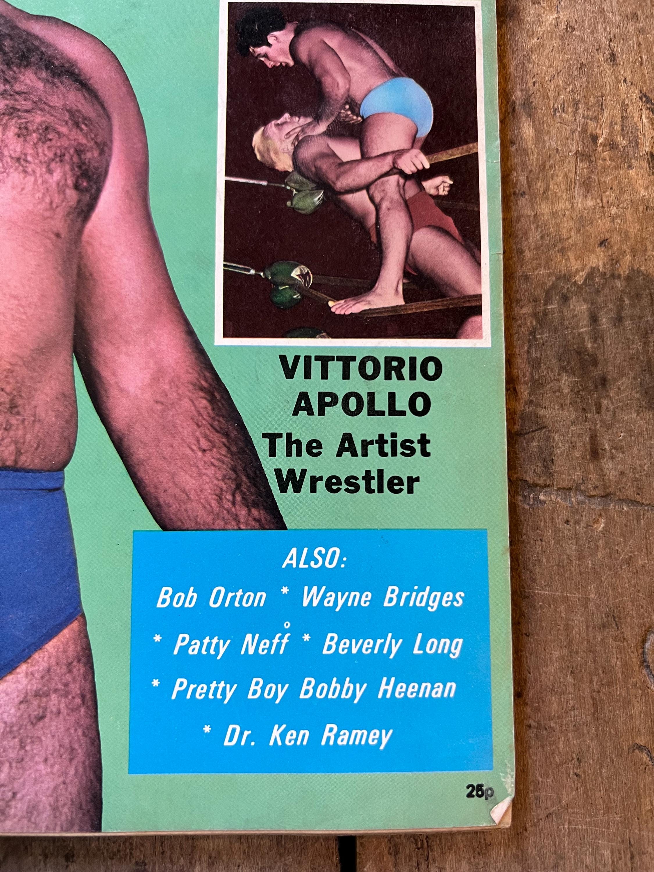 Wrestling Revue Magazine - January 1972 Issue - WWF / WWE - Domenic DeNucci Cover