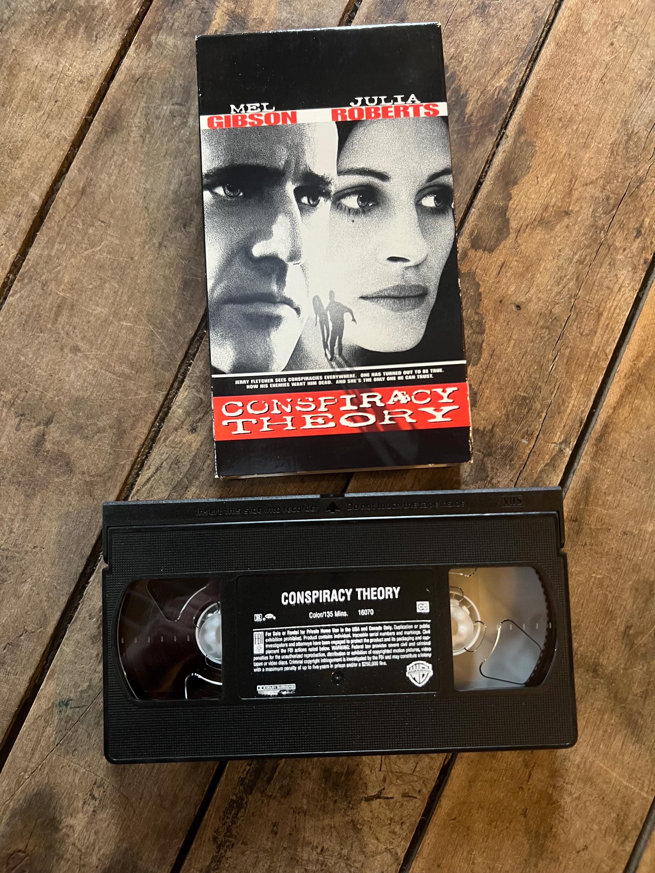 Conspiracy Theory ( VHS 1997) Starring - Mel Gibson & Julia Roberts