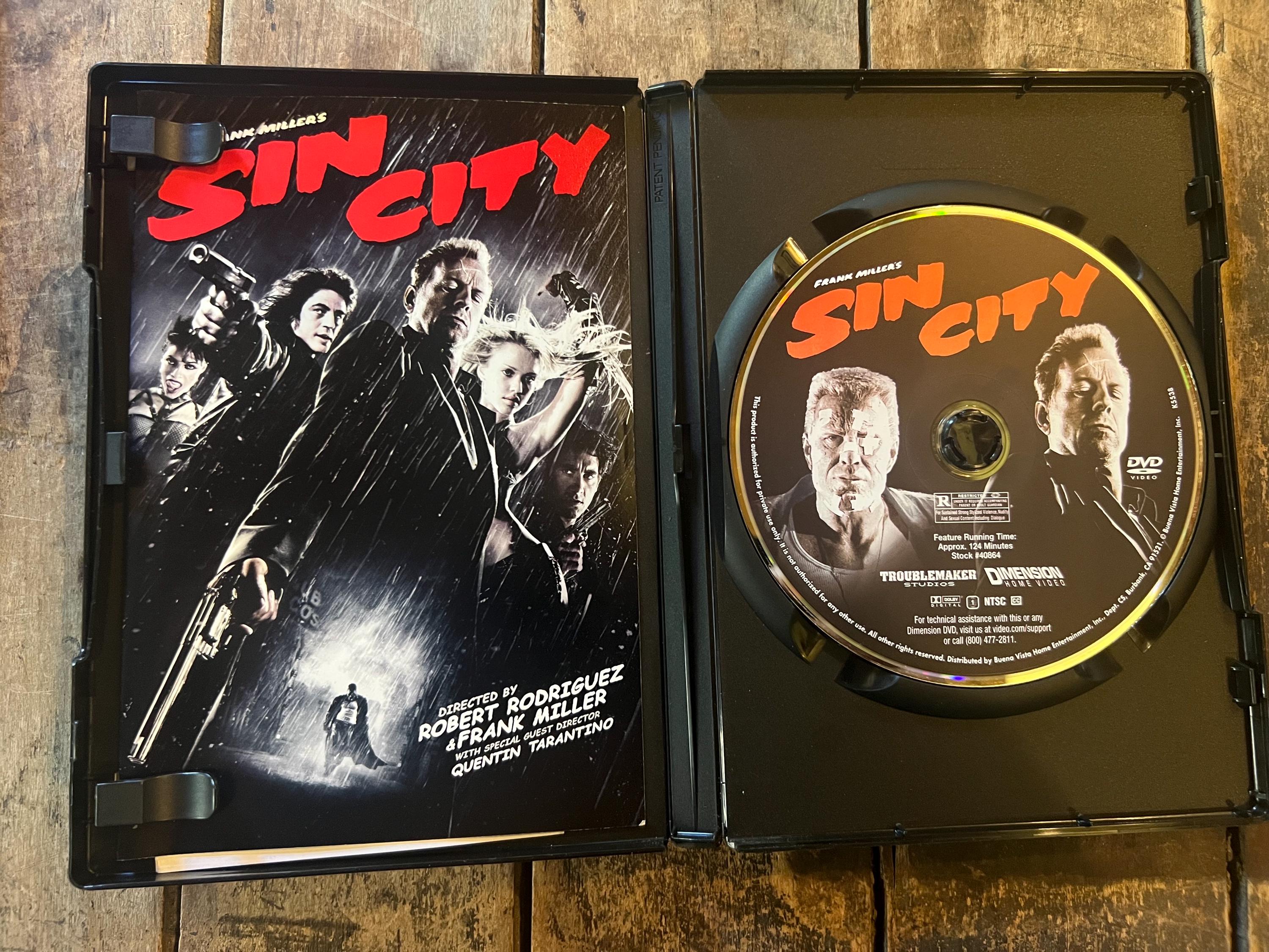 Sin City ( DVD 2005 )  Starring Bruce Willis, Mickey Rourke & Jessica Alba