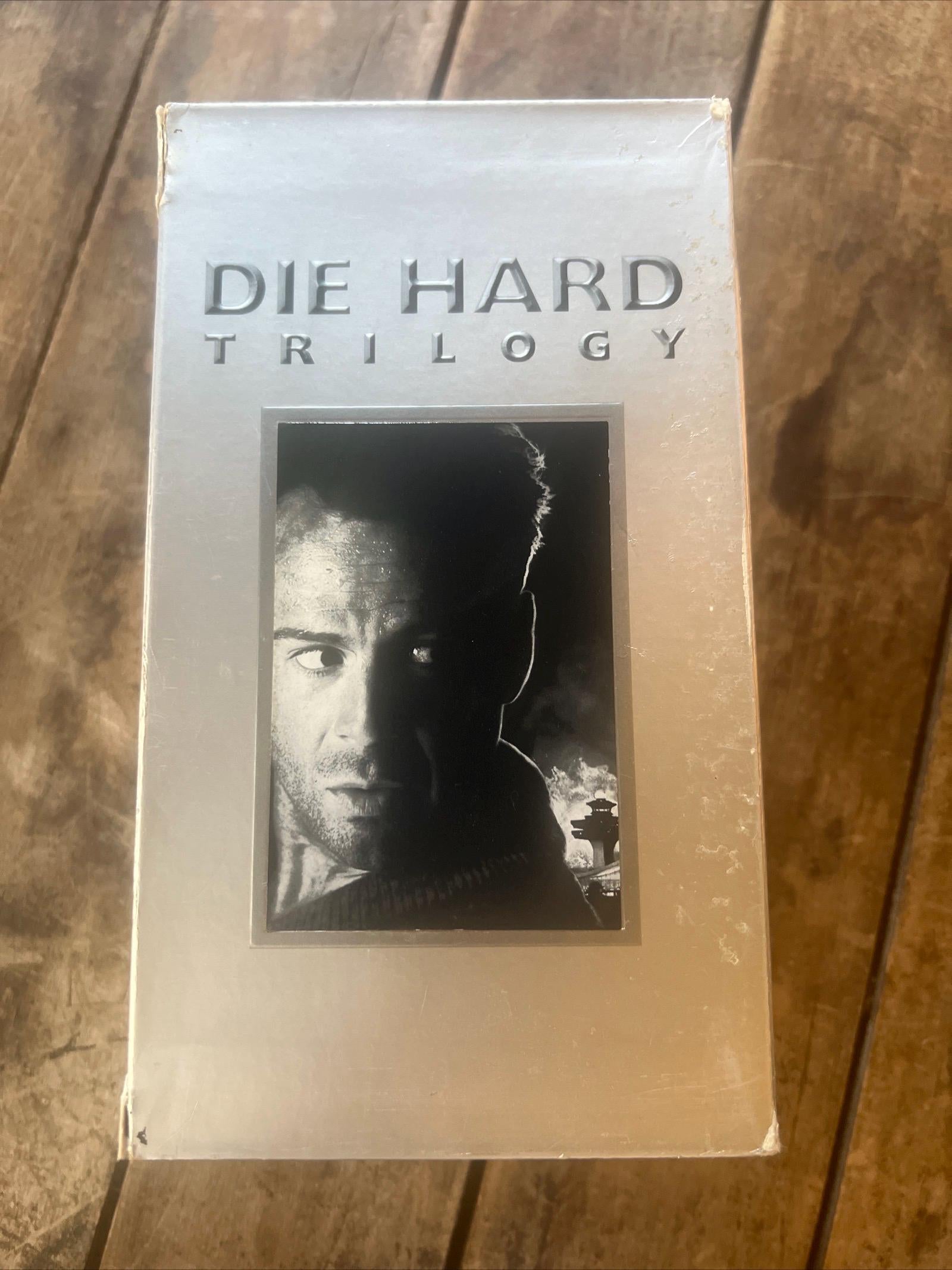 Die Hard Trilogy VHS Box Set - Bruce Willis 20th Century Fox (1996)