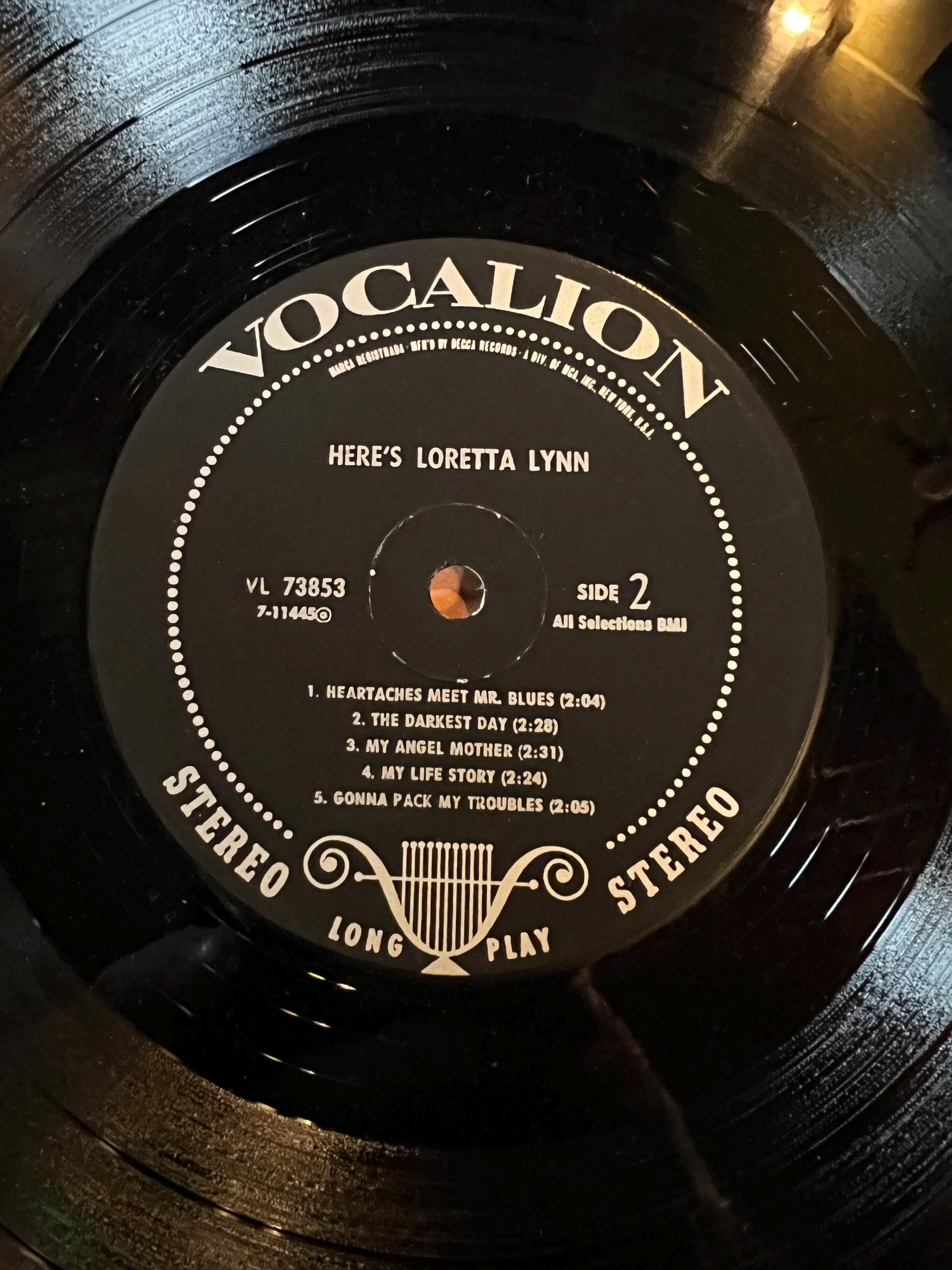 Loretta Lynn  “Here’s Loretta Lynn “- Vocalion Records LP 1968 - Vintage Vinyl Record