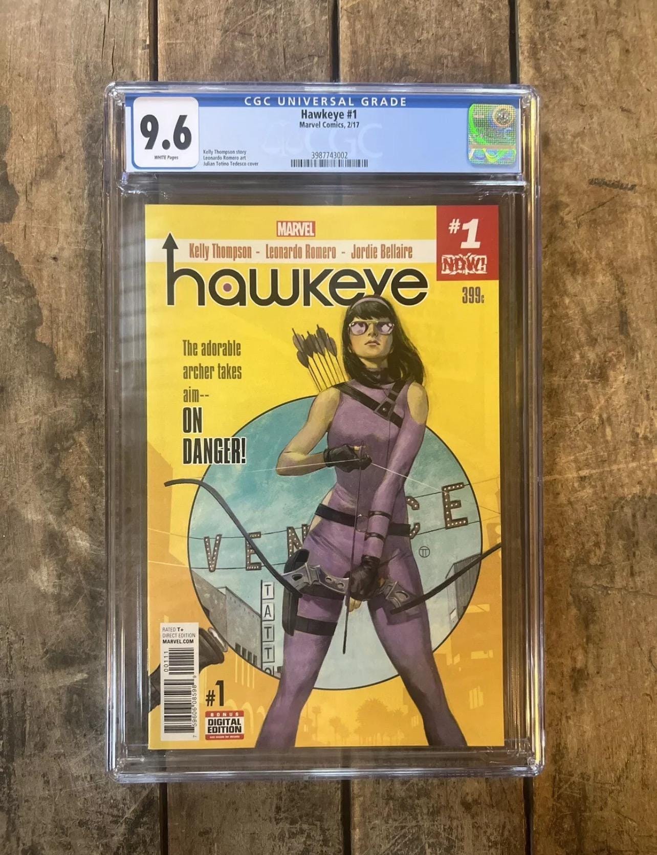 HAWKEYE #1 - Kate Bishop - Marvel Comics - Leonardo Romero art work - CGC Graded 9.6