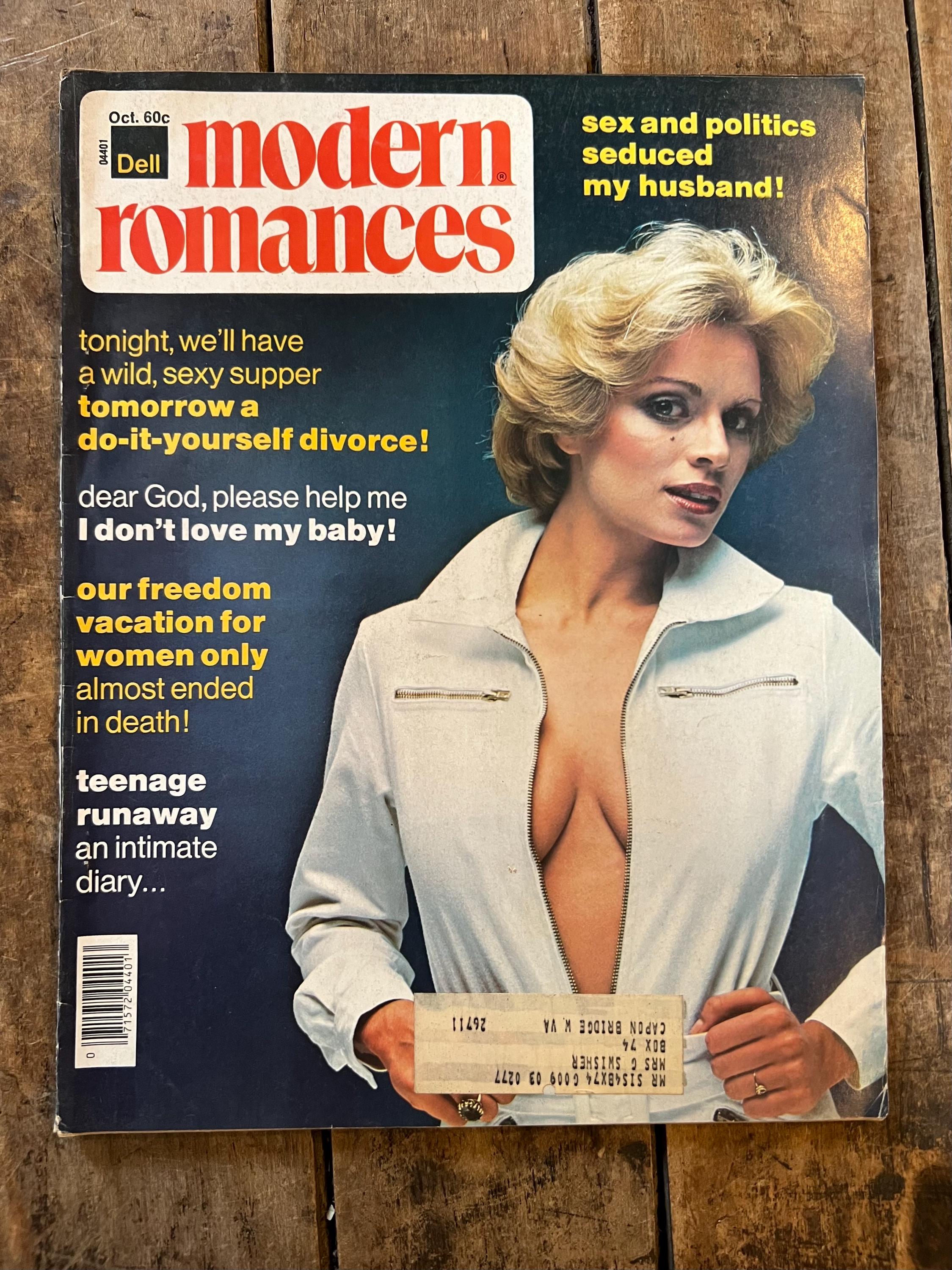 Dell Modern Romances Magazine (October 1976)  Magazine For The Young Homemaker