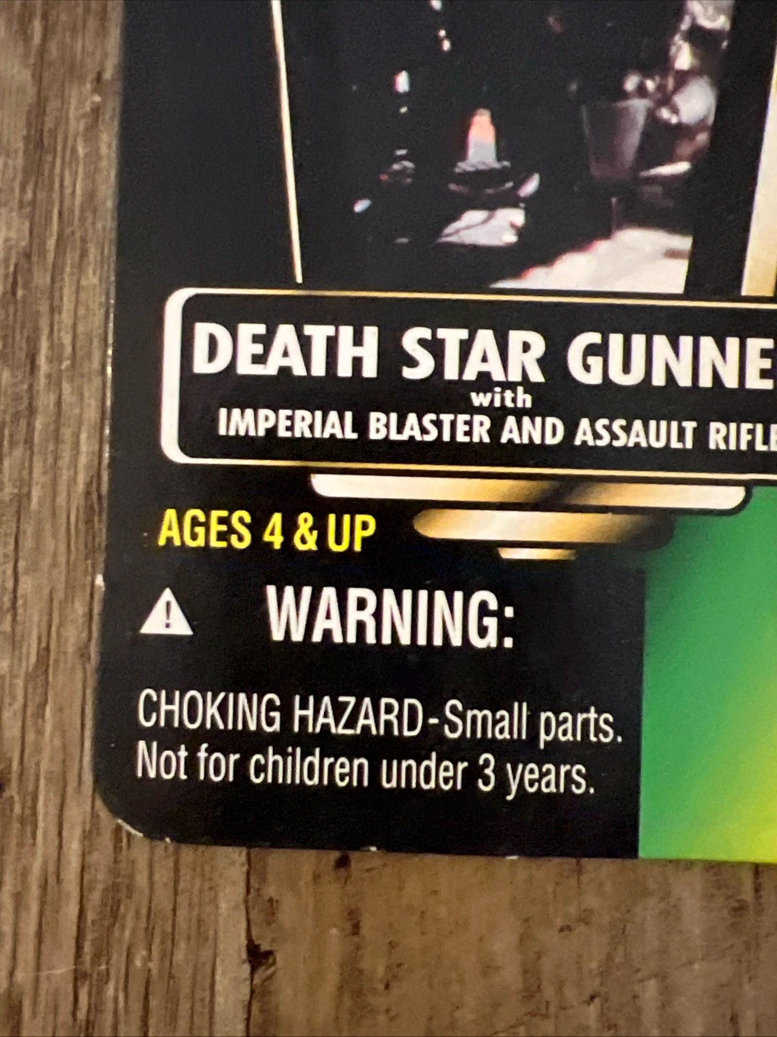 1996 Kenner Star Wars - Power Of The Force - DEATH STAR GUNNER Action Figure Complete on Card