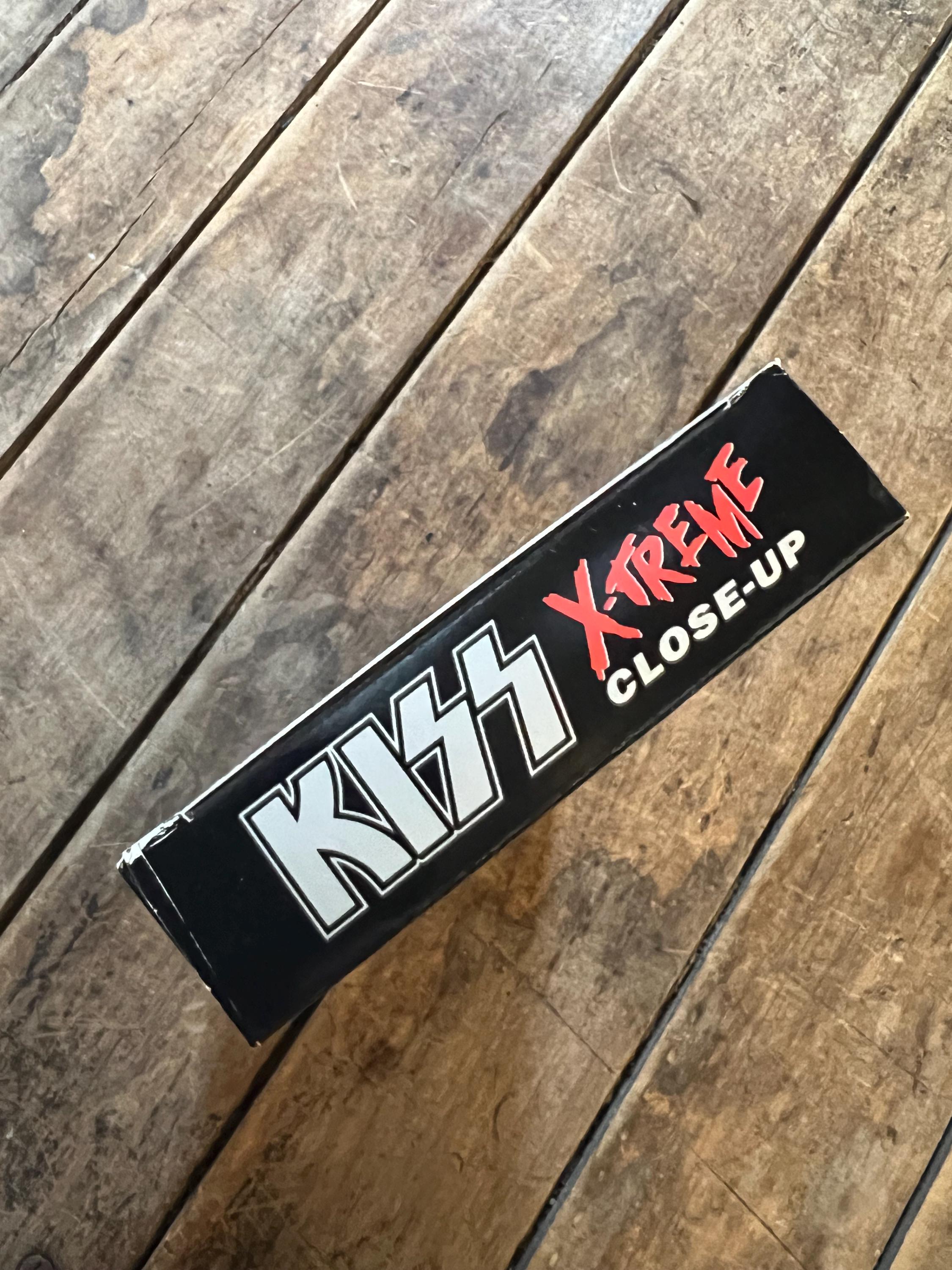 KISS - X-Treme Close Up ( 1992 VHS Movie ) The History, The Facts, The Stories