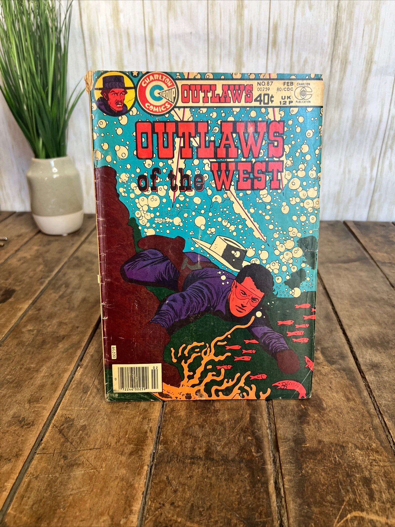 1980 Outlaws of the West Comic Book: Wyatt Earp & Cheyenne Kid