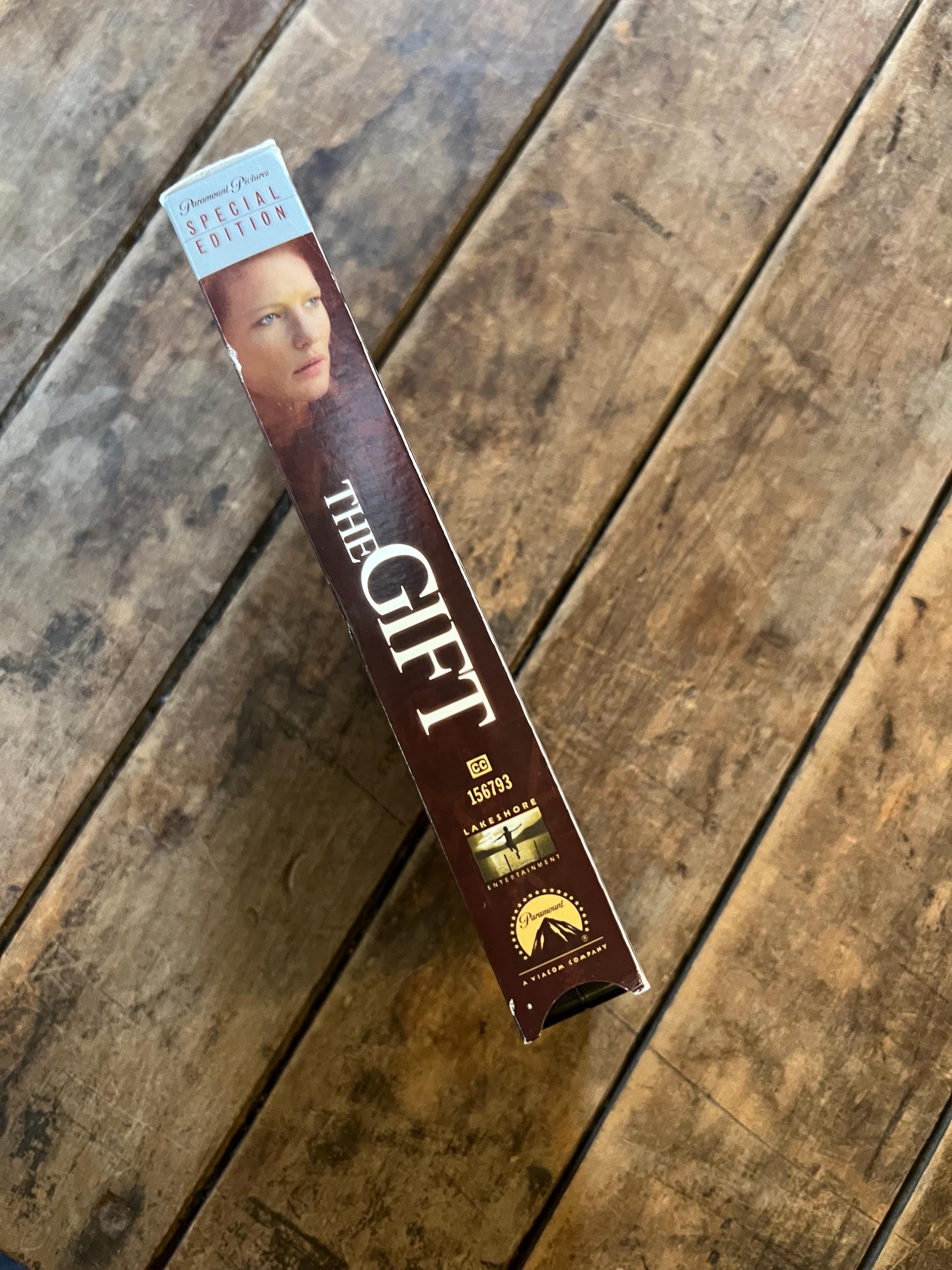 The Gift ( VHS 2000) Starring - Cate Blanchett, Katie Holmes & Hilary Swank