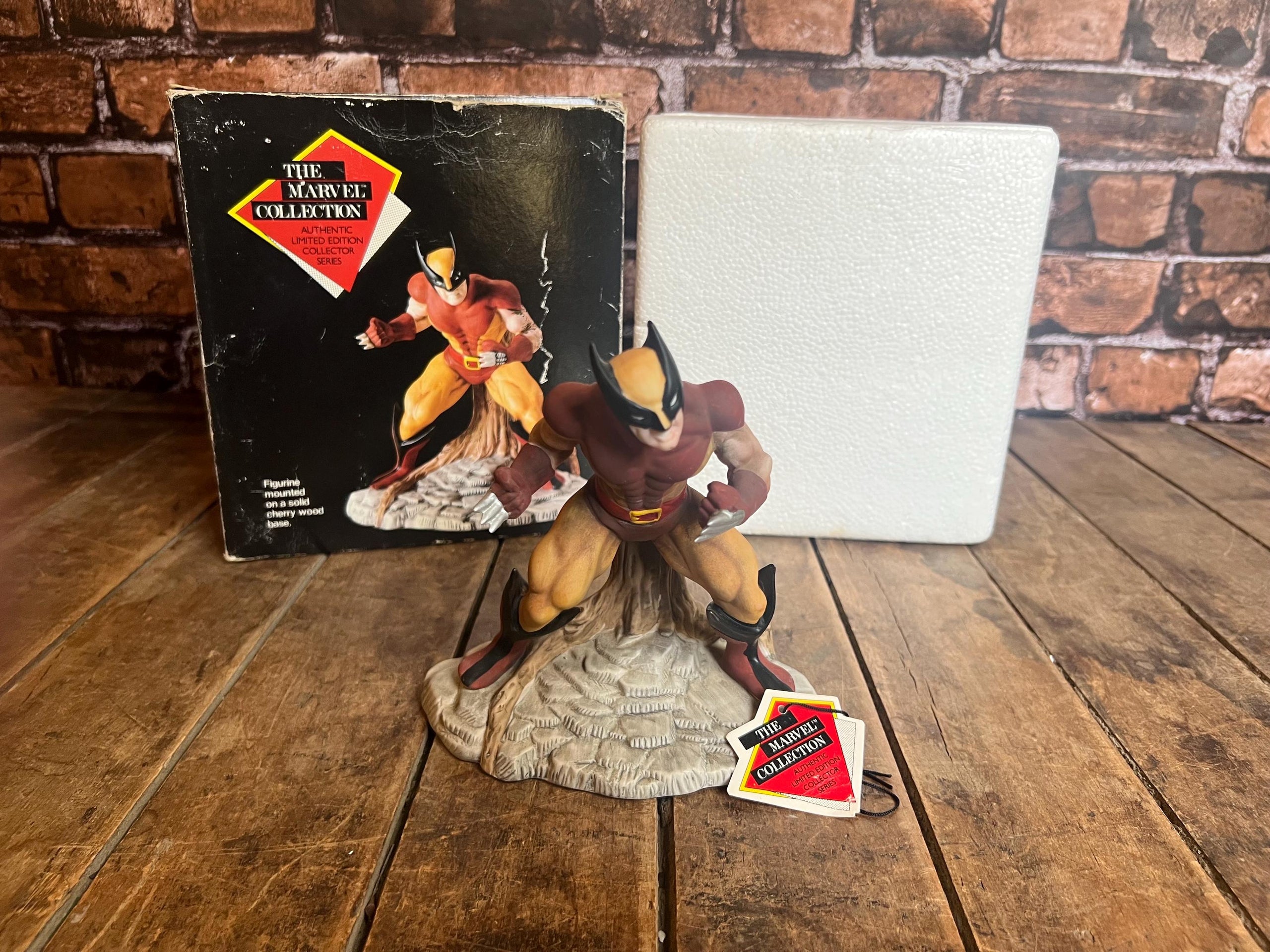 1980 Marvel Comics Group - Stan Lee Presents The Incredible HULK Pop-Up Book ( Not Complete)