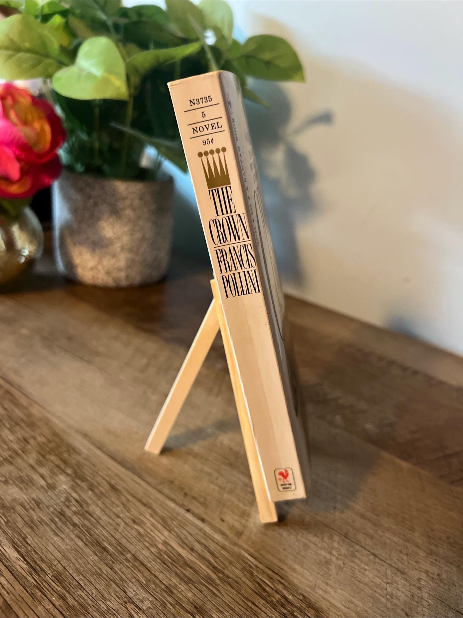 The Crown by Francis Pollini ( 1968 Bantam Books Paperback) Romace Novel