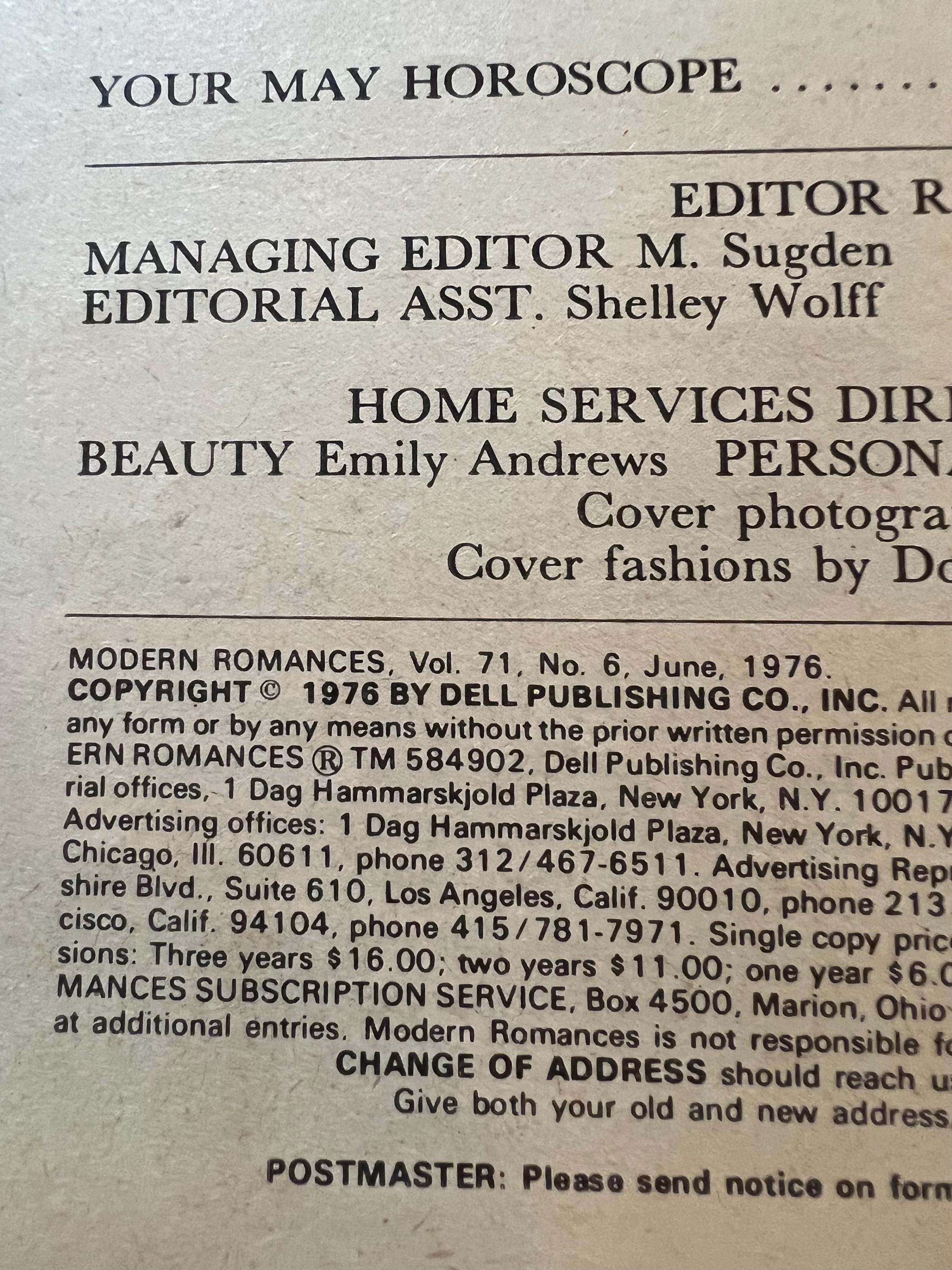 Dell Modern Romances Magazine (June 1976)  Magazine For The Young Homemaker