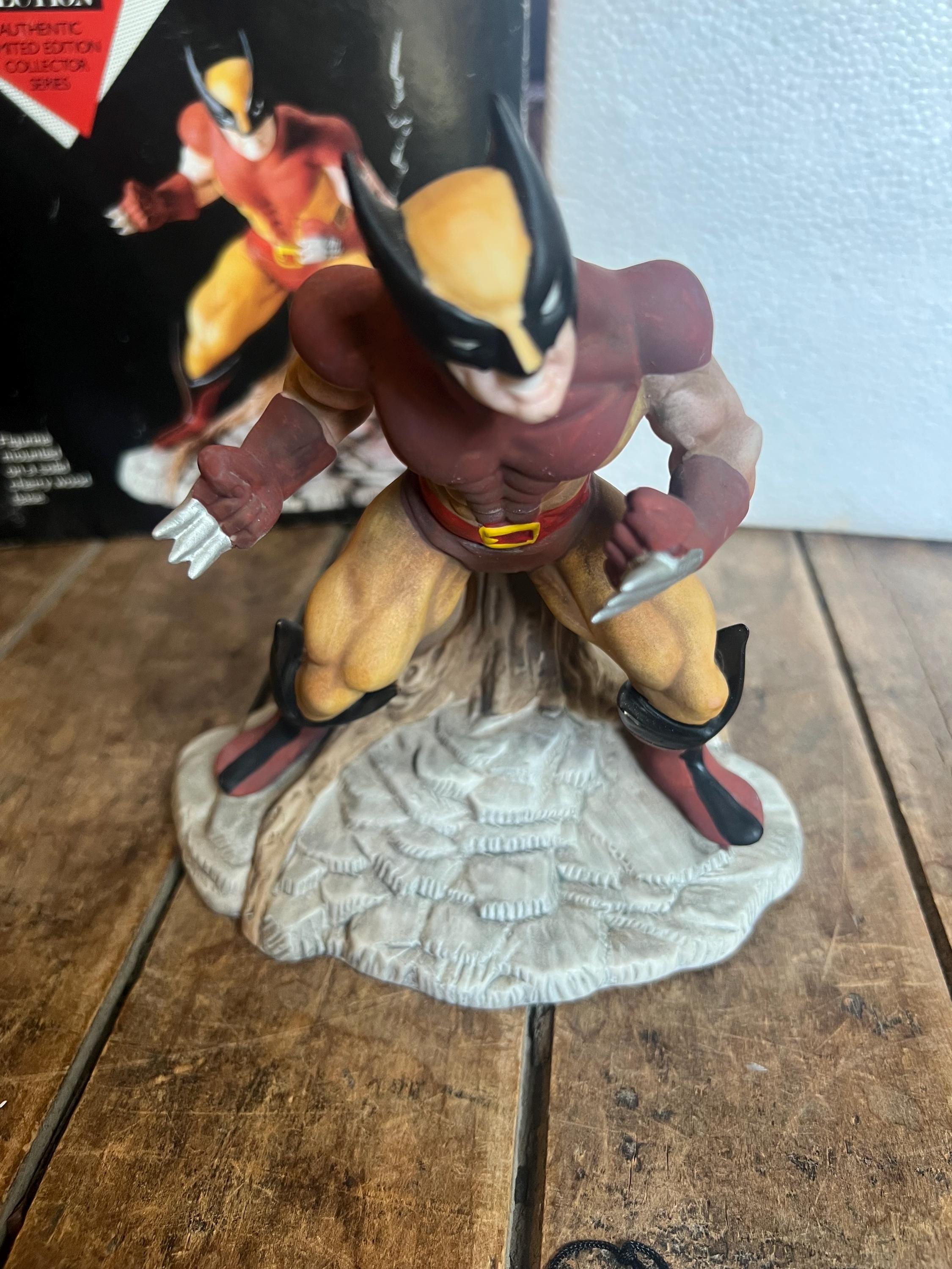 1980 Marvel Comics Group - Stan Lee Presents The Incredible HULK Pop-Up Book ( Not Complete)