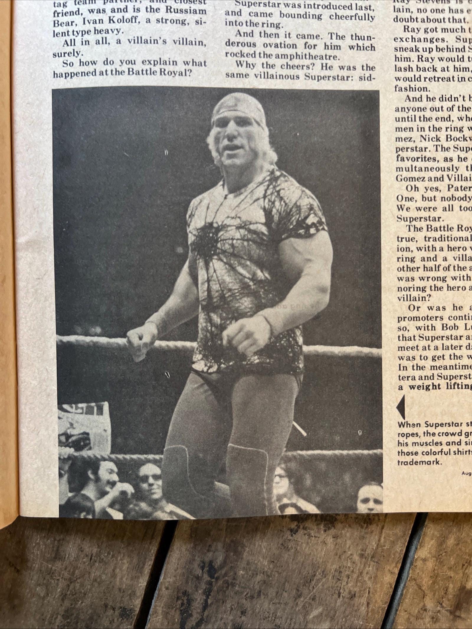 Wrestling Revue Magazine - August 1974 Issue - WWF / WWE - David Carradine Cover