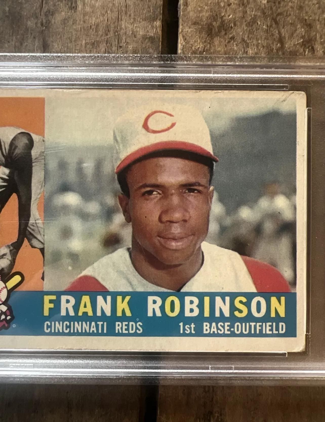 1960 Topps Frank Robinson Baseball Card - Cincinnati Reds - PSA 2 Graded