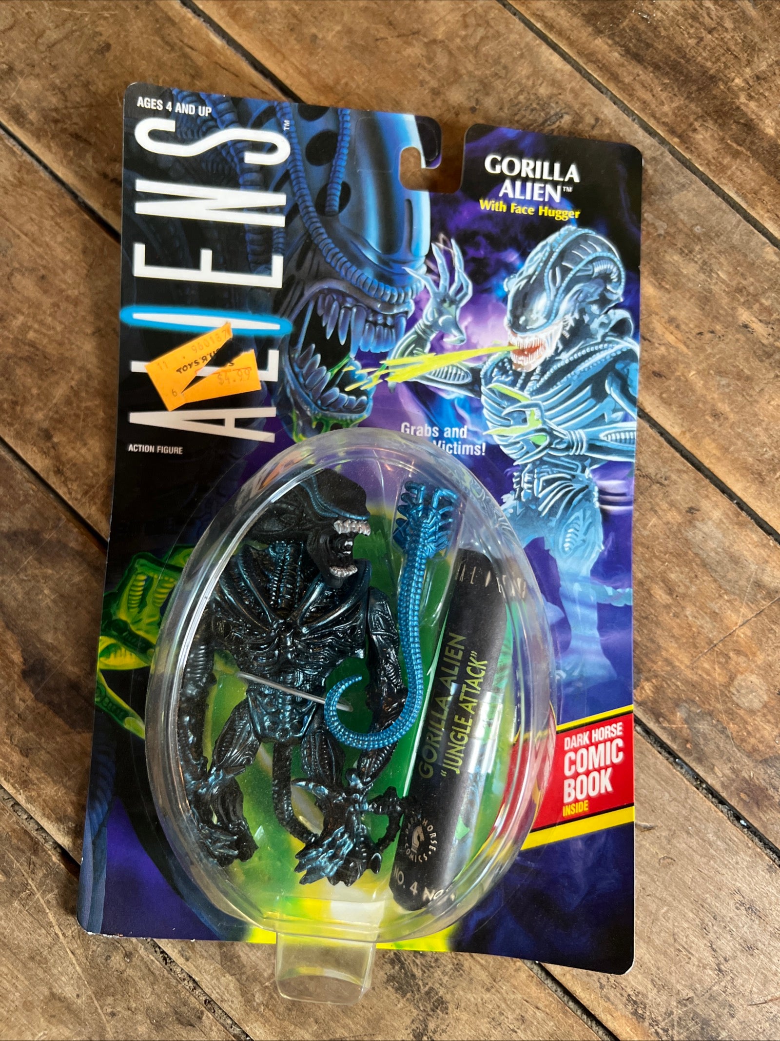 1992 Kenner Aliens - Gorilla Alien & Dark Horse Comic Book