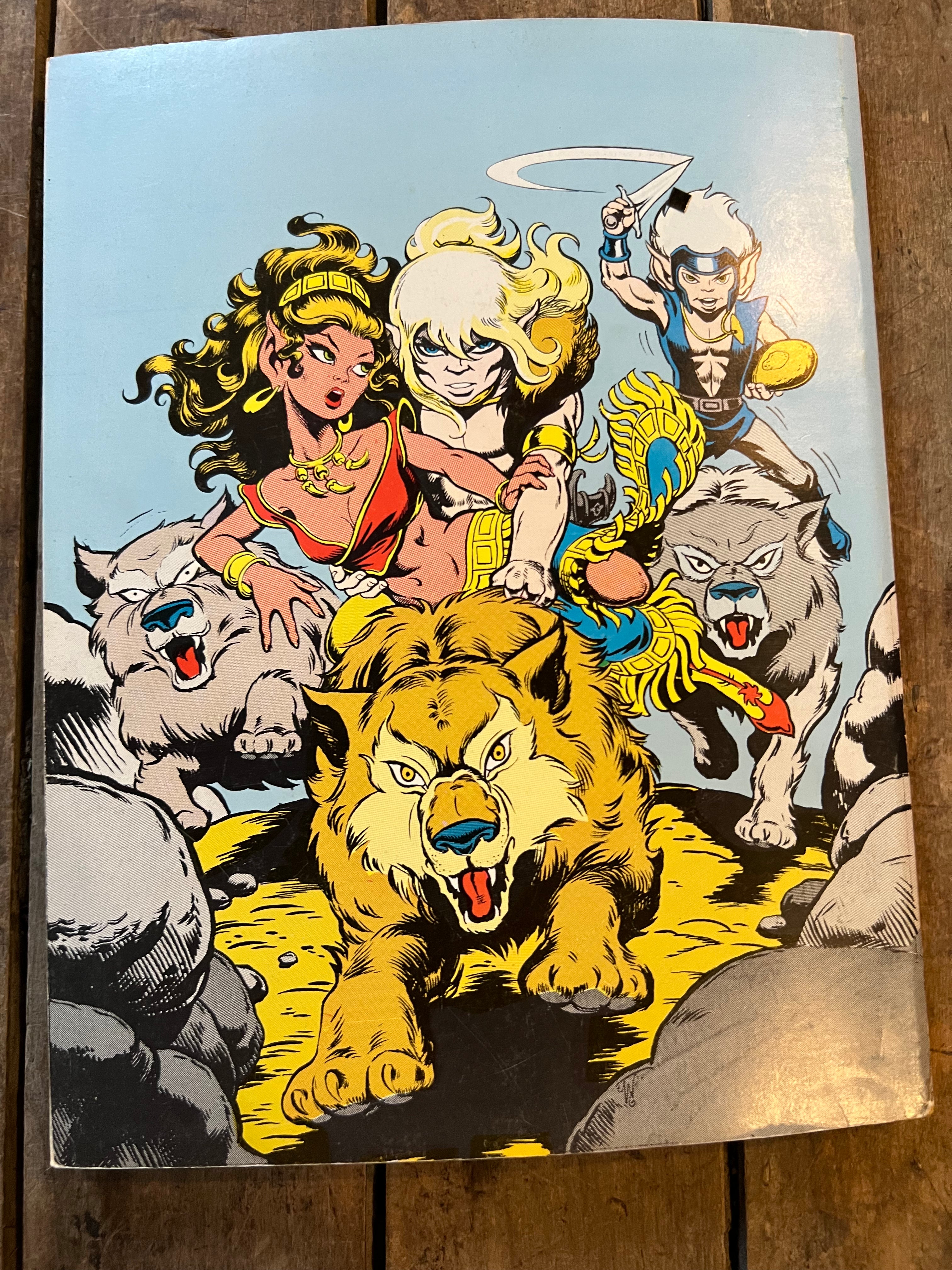 The ELFQUEST Gatherum - November 1981 - 1st Printing Wendy Pini - Graphic Novel