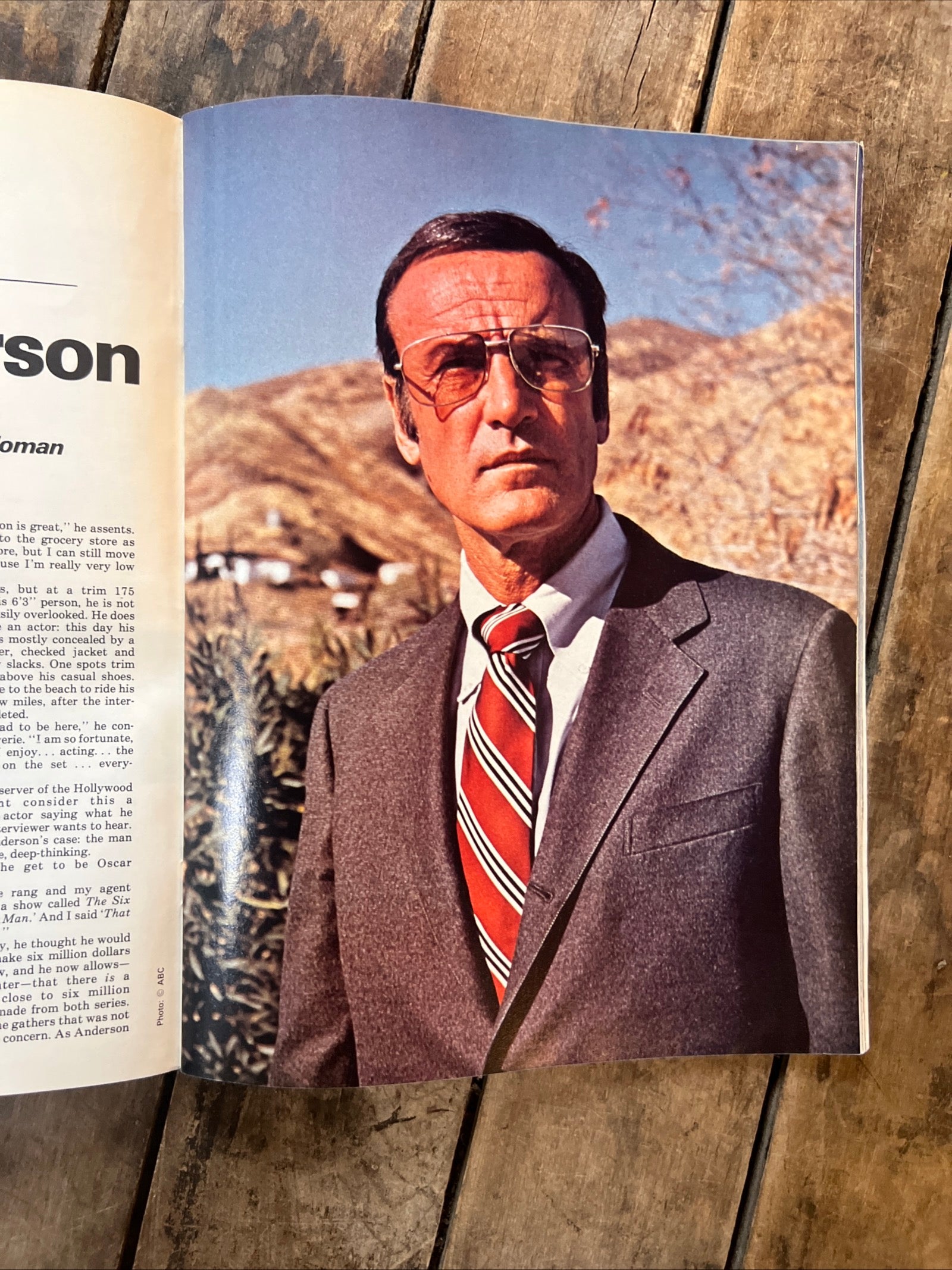 STARLOG Magazine - March 1977 - The Six Million Dollar Man & Bionic Woman Cover