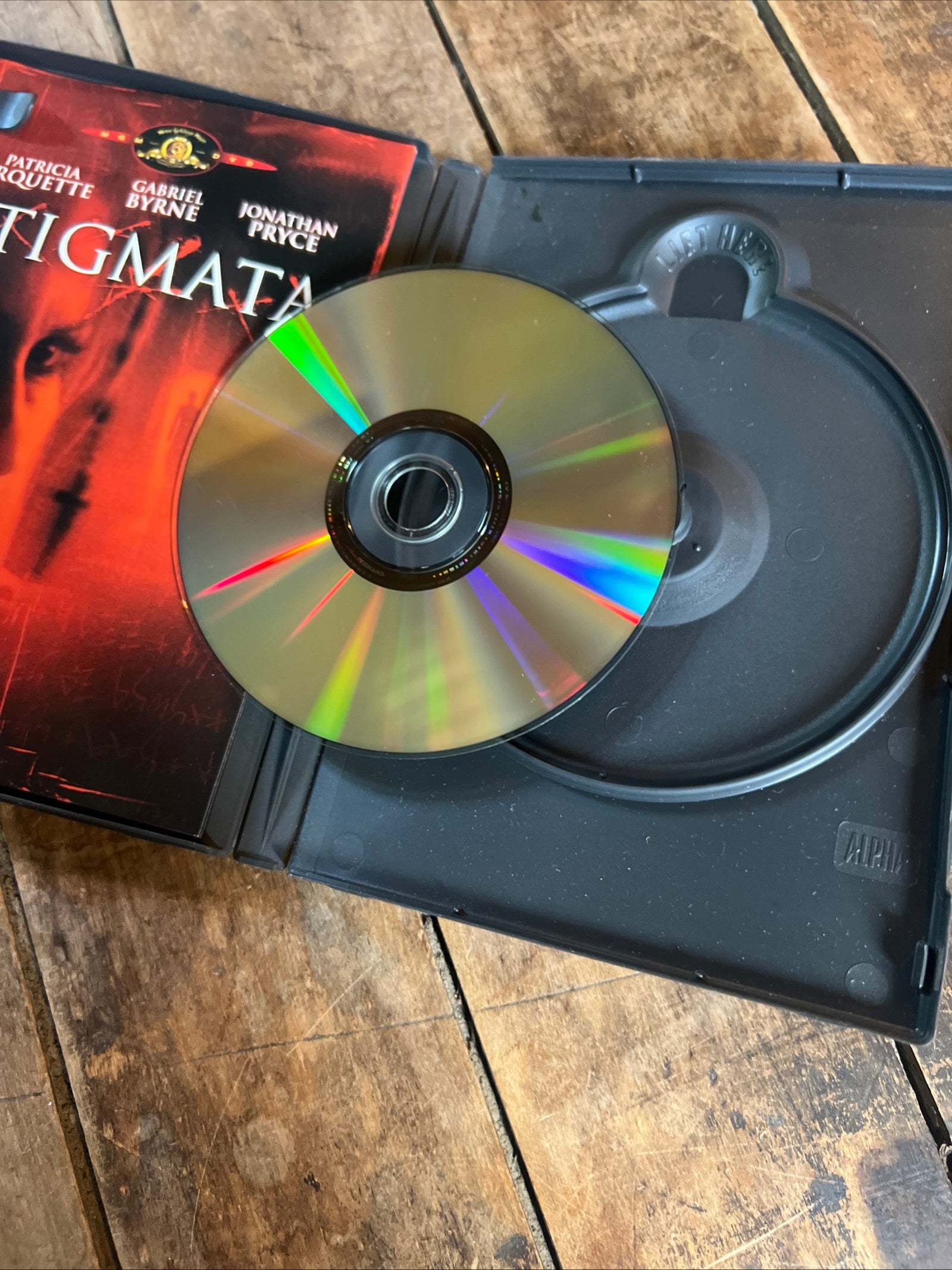 STIGMATA ( DVD 1999) Drama / Horror [R]