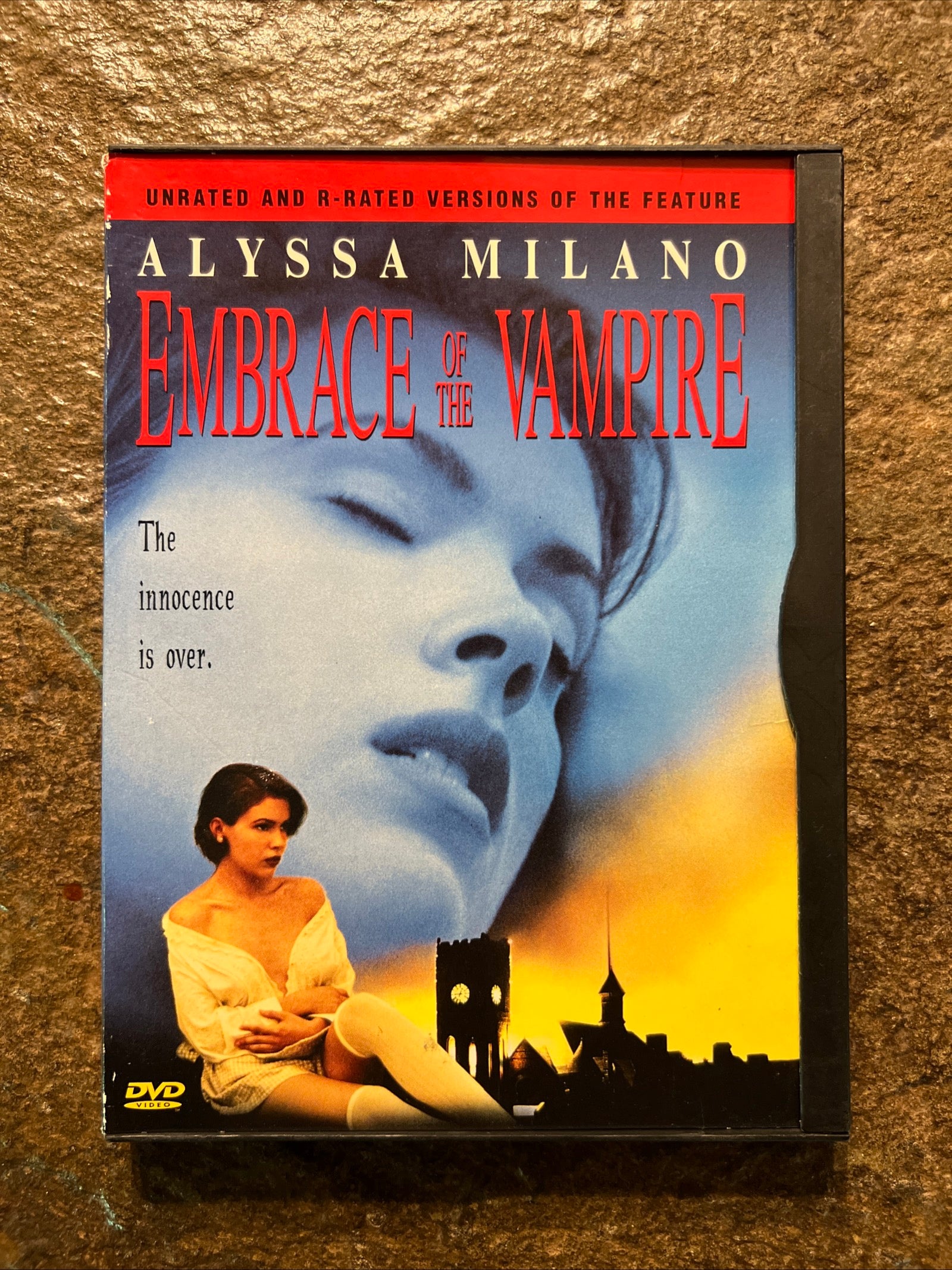Embrace Of The Vampire ( DVD 1995) Horror / Erotic [R]