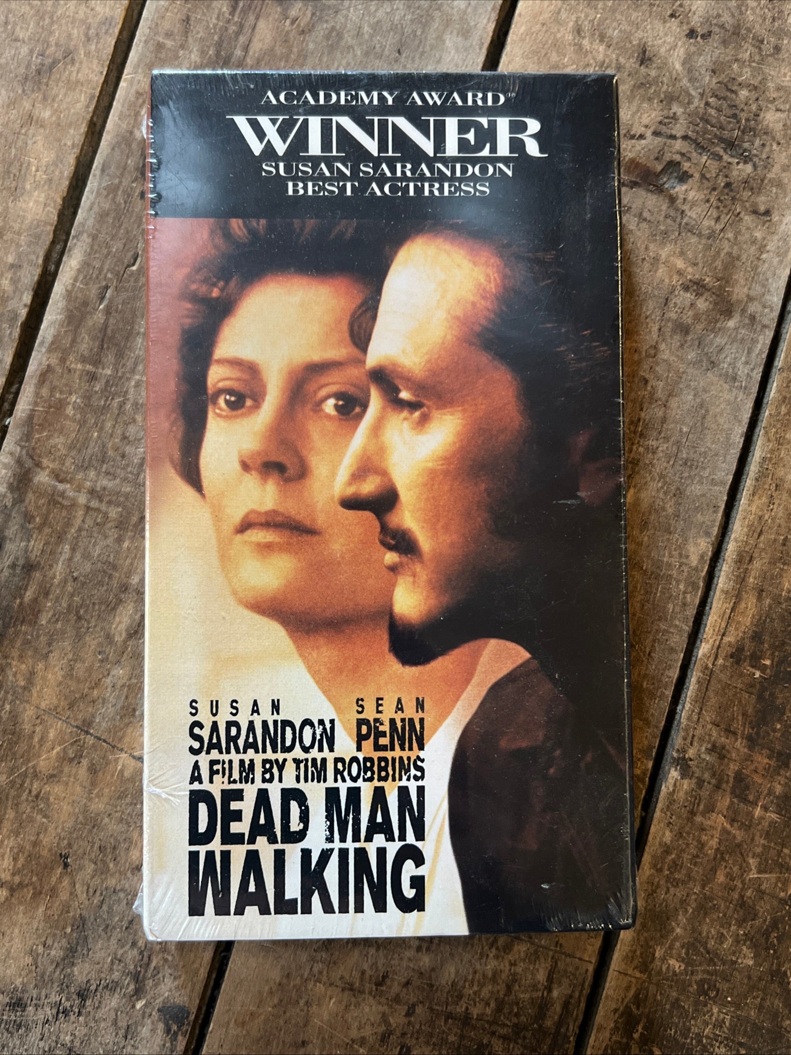 Dead Man Walking ( VHS 1995 ) Starring - Susan Sarandon & Sean Penn - Sealed NOS