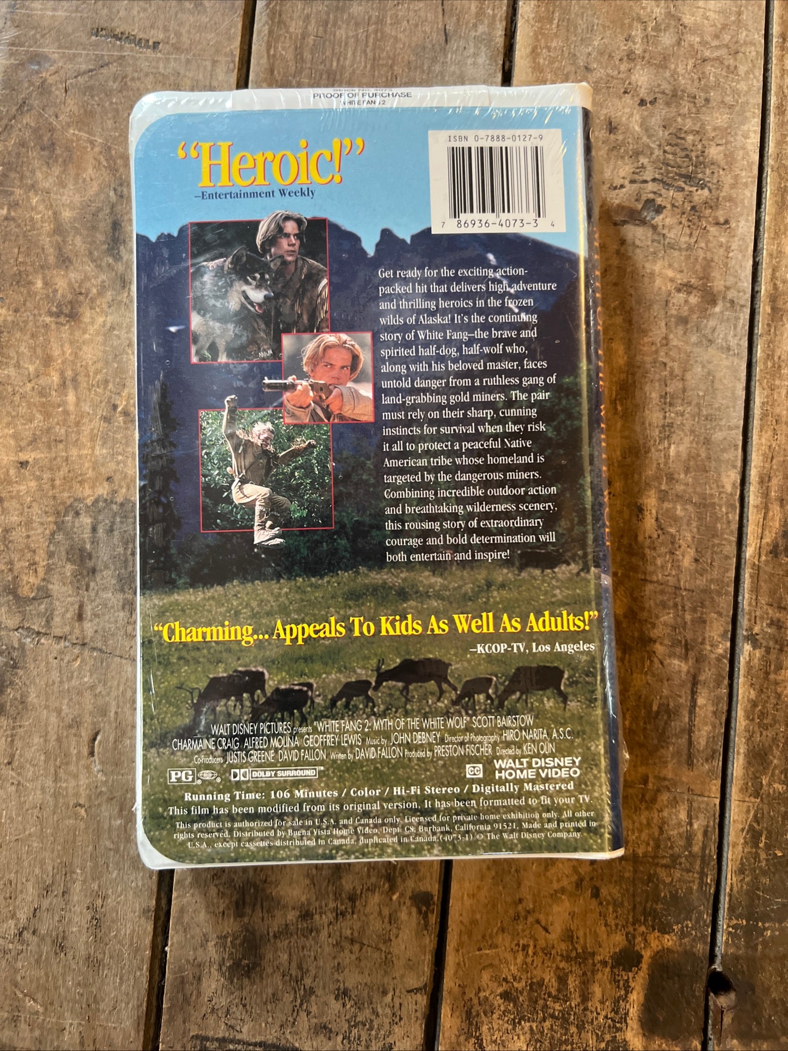 White Fang 2: Myth Of The White Wolf ( VHS Clamshell 1994 ) Walt Disney Pictures