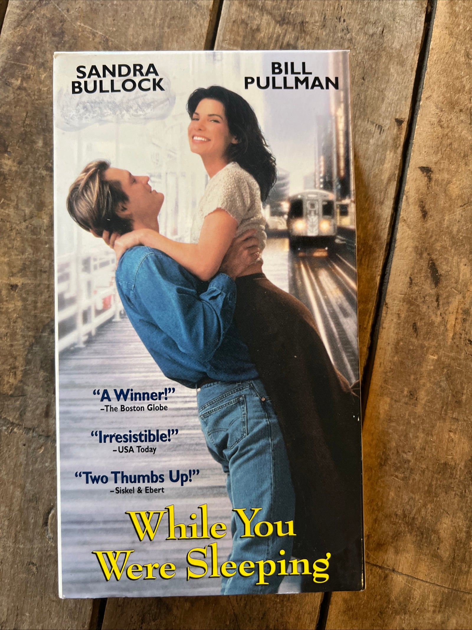 While You Were Sleeping ( VHS 1995 ) Starring - Sandra Bullock & Bill Pullman