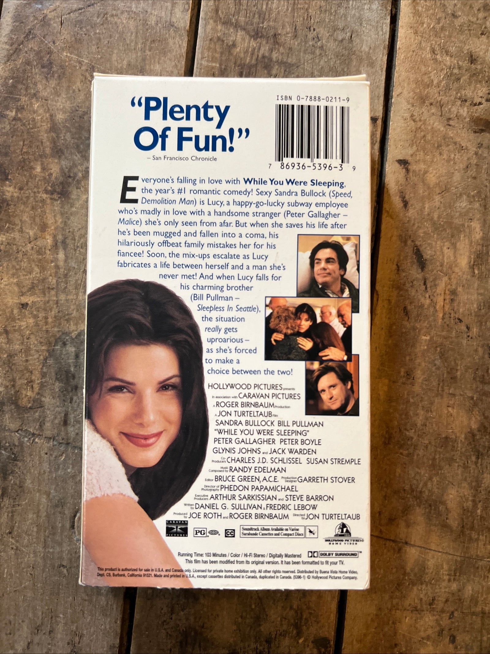 While You Were Sleeping ( VHS 1995 ) Starring - Sandra Bullock & Bill Pullman
