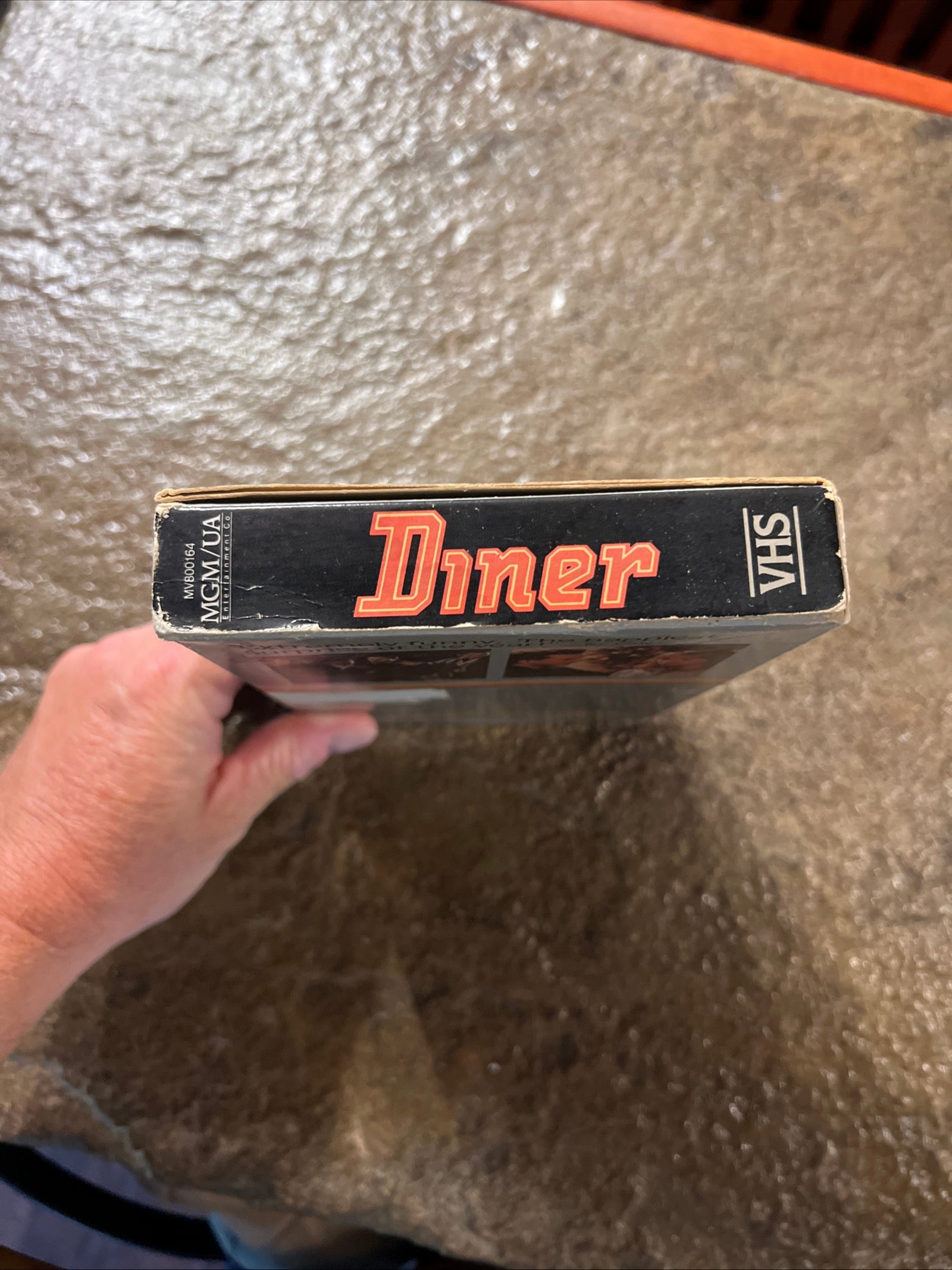 Diner ( BIG BOX VHS 1982 ) Comedy / Drama [R] Kevin Bacon & Mickey Rourke