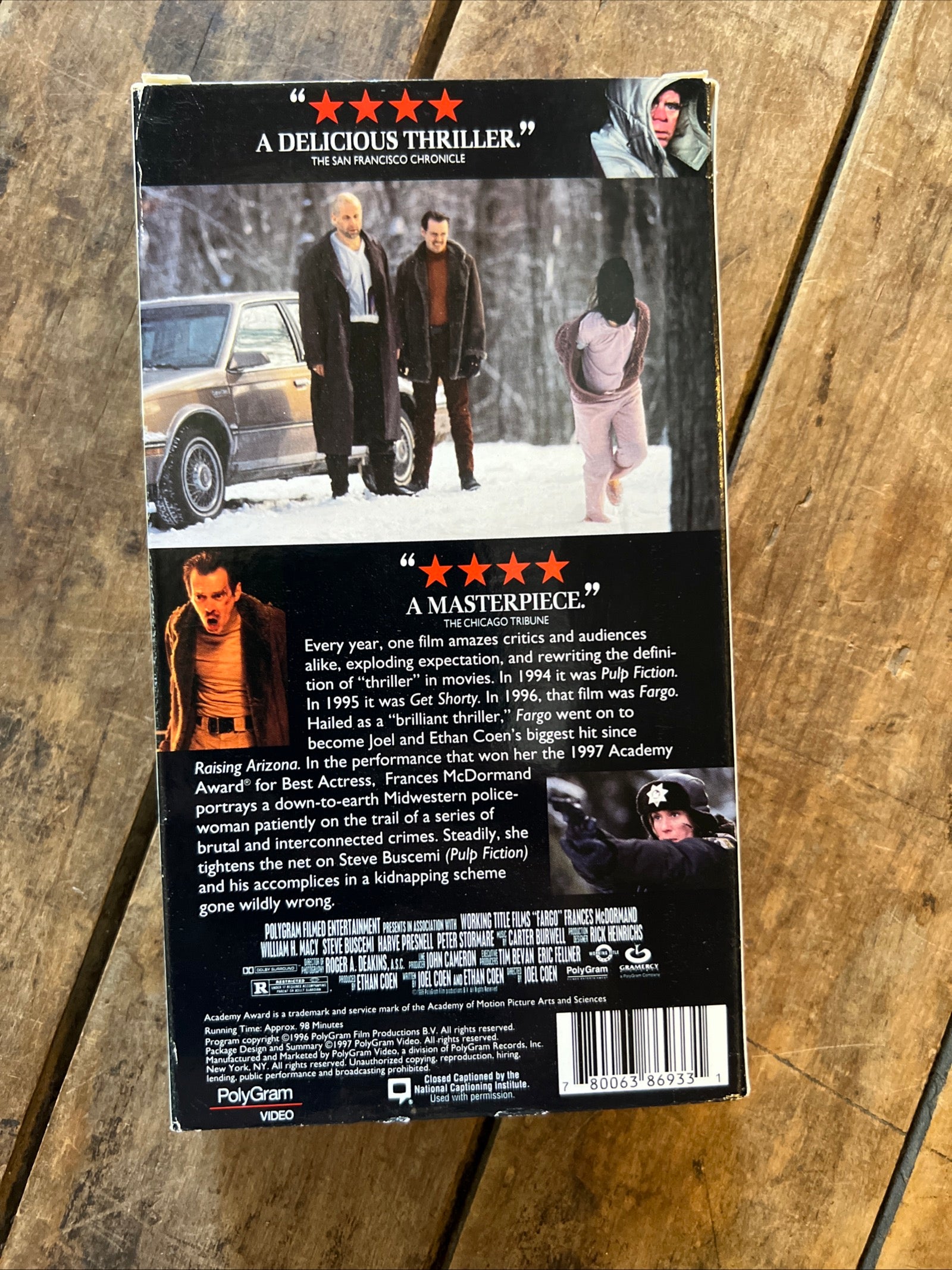 FARGO ( VHS 1996 ) Crime / Thriller - Starring William H. Macy & Steve Buscemi