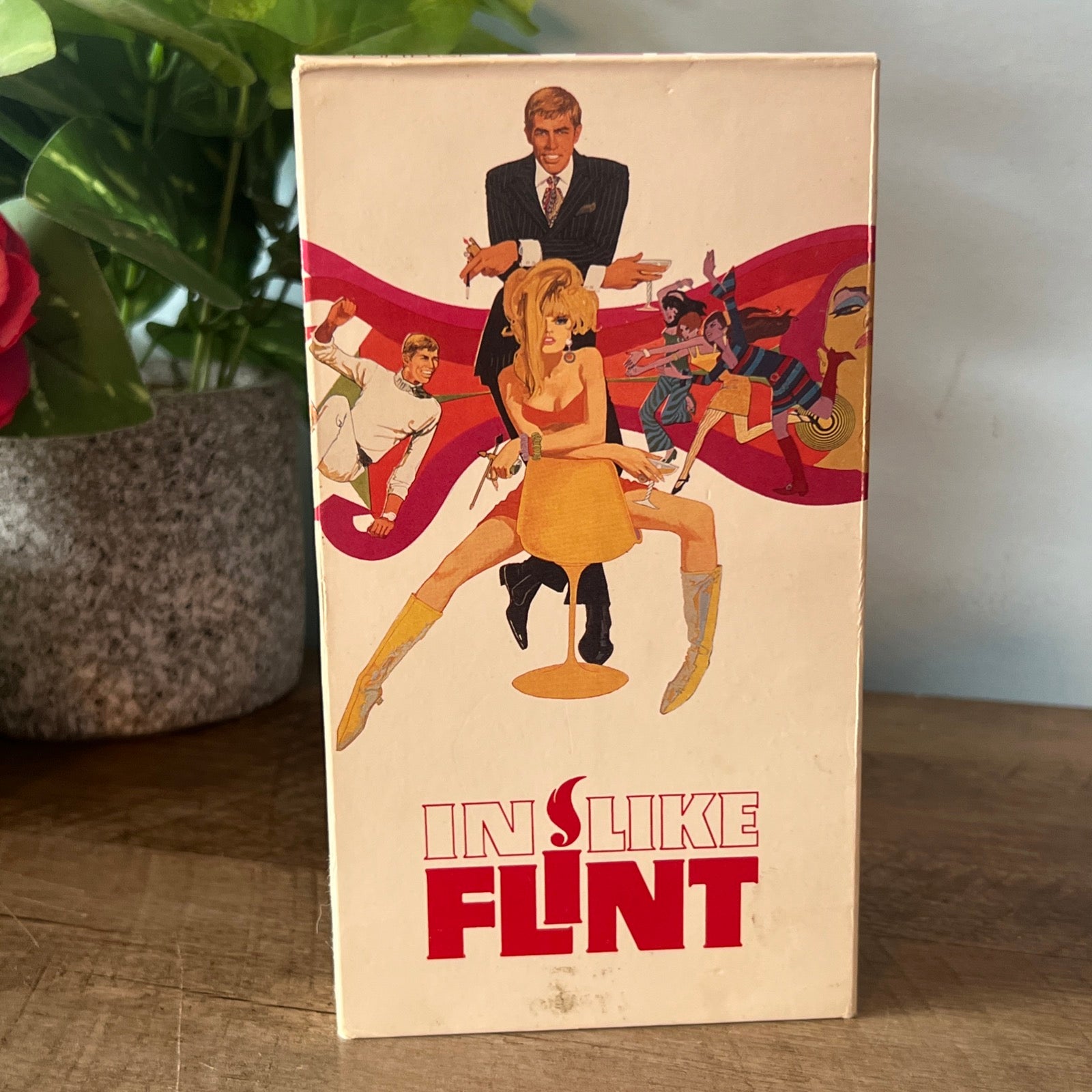 In Like Flint ( VHS 1967 ) Comedy / Action [NR]