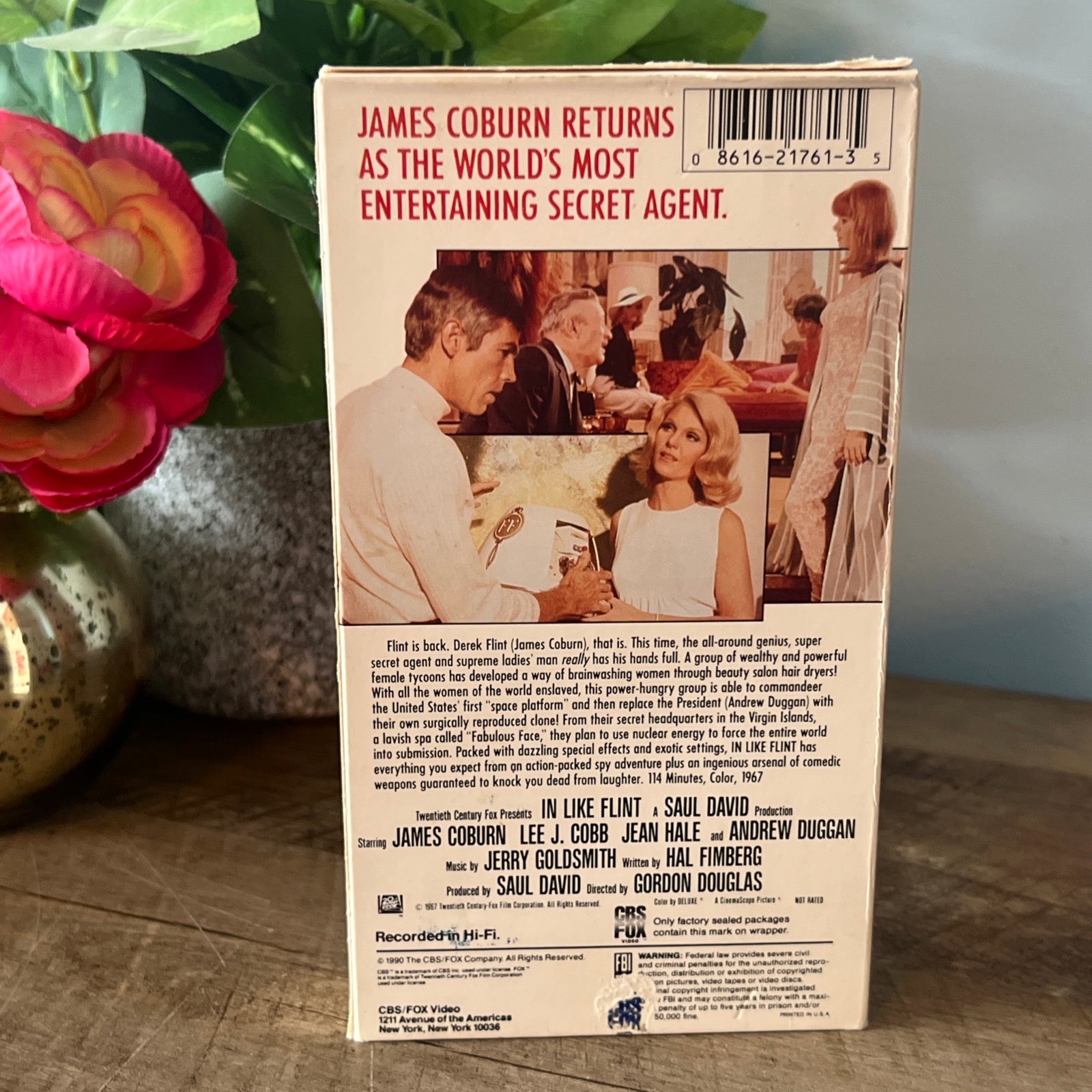 In Like Flint ( VHS 1967 ) Comedy / Action [NR]