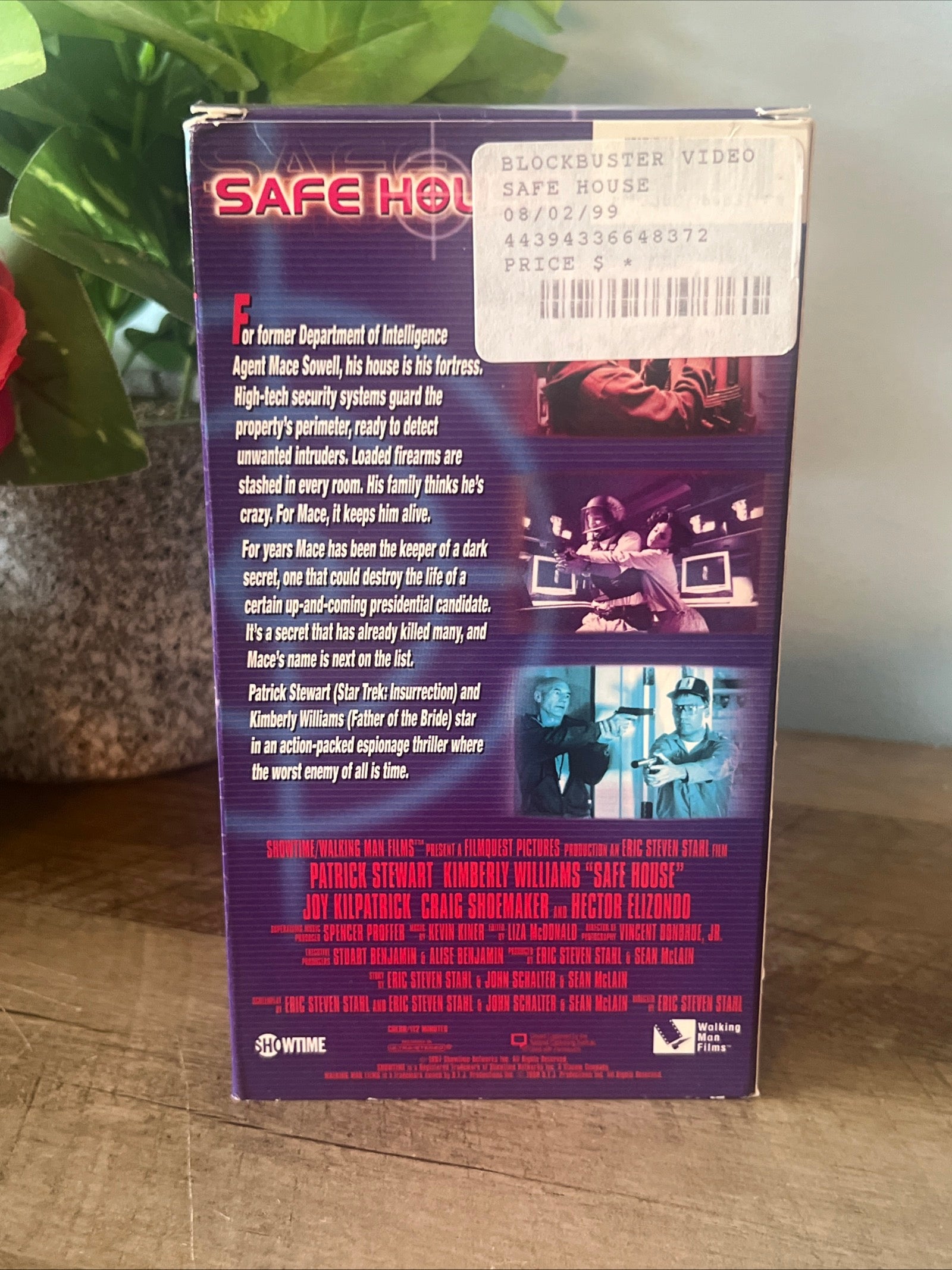 Safe House ( VHS 1998 ) Drama / Action [NR]