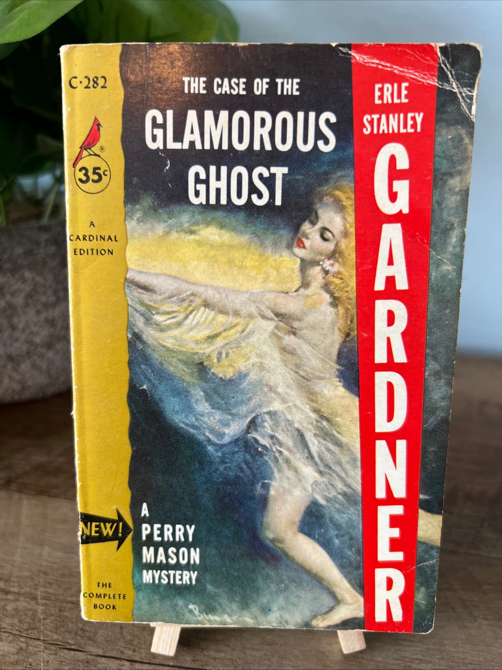 The Case Of the Glamorous Ghost by Erle Stanley Gardner - 1957 Cardinal Edition