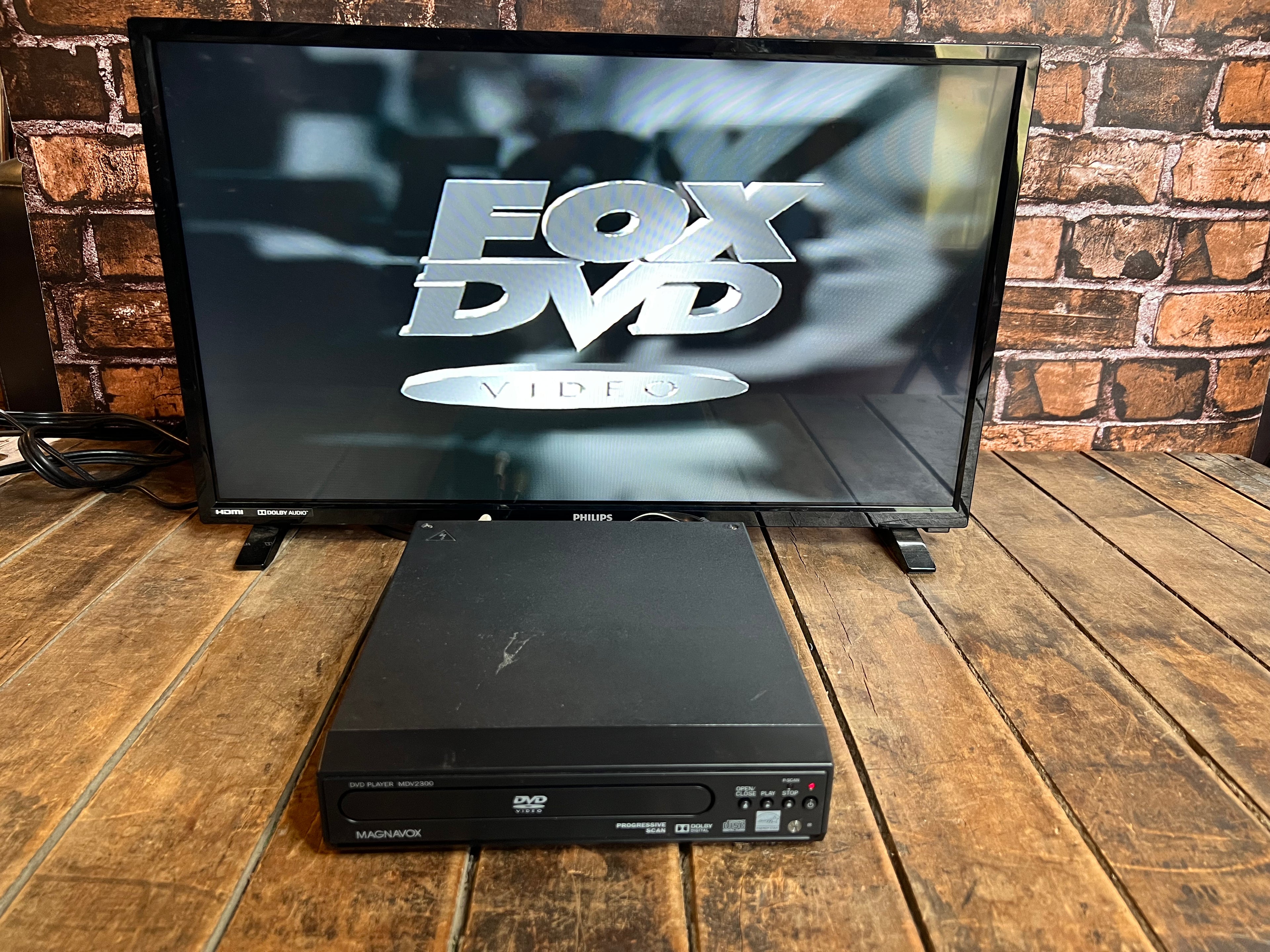 MAGNAVOX DVD Player - Model MDV2300 in Original Box