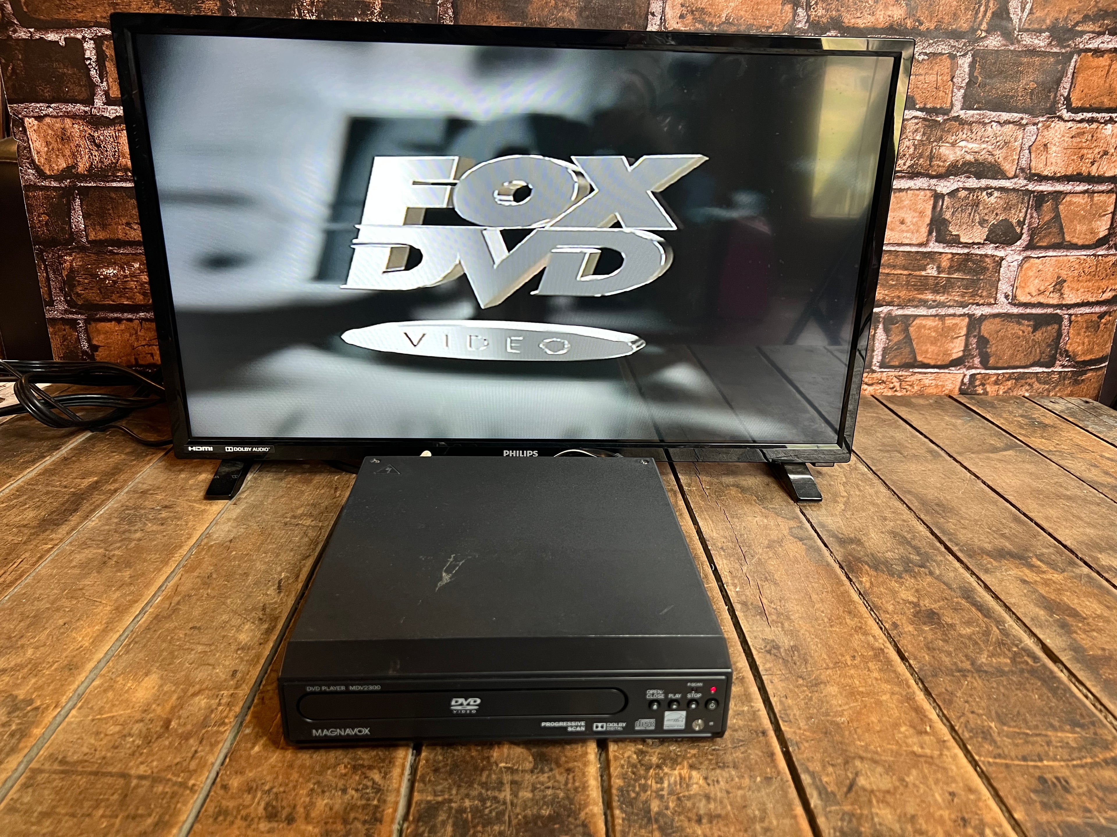 MAGNAVOX DVD Player - Model MDV2300 in Original Box