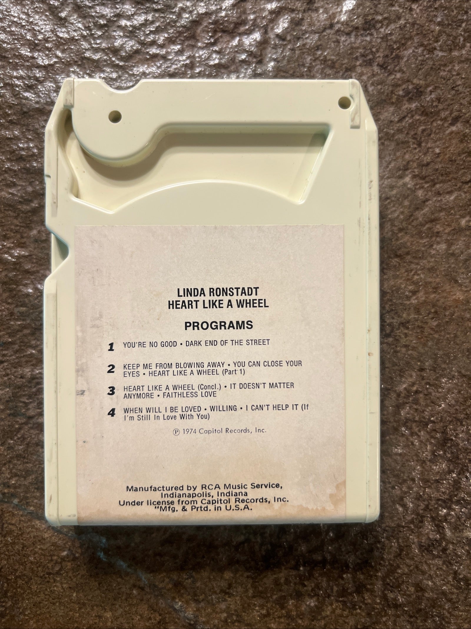 Linda Ronstadt - Heart Like A Wheel - 1974 Capitol Records - 8 Track Tape