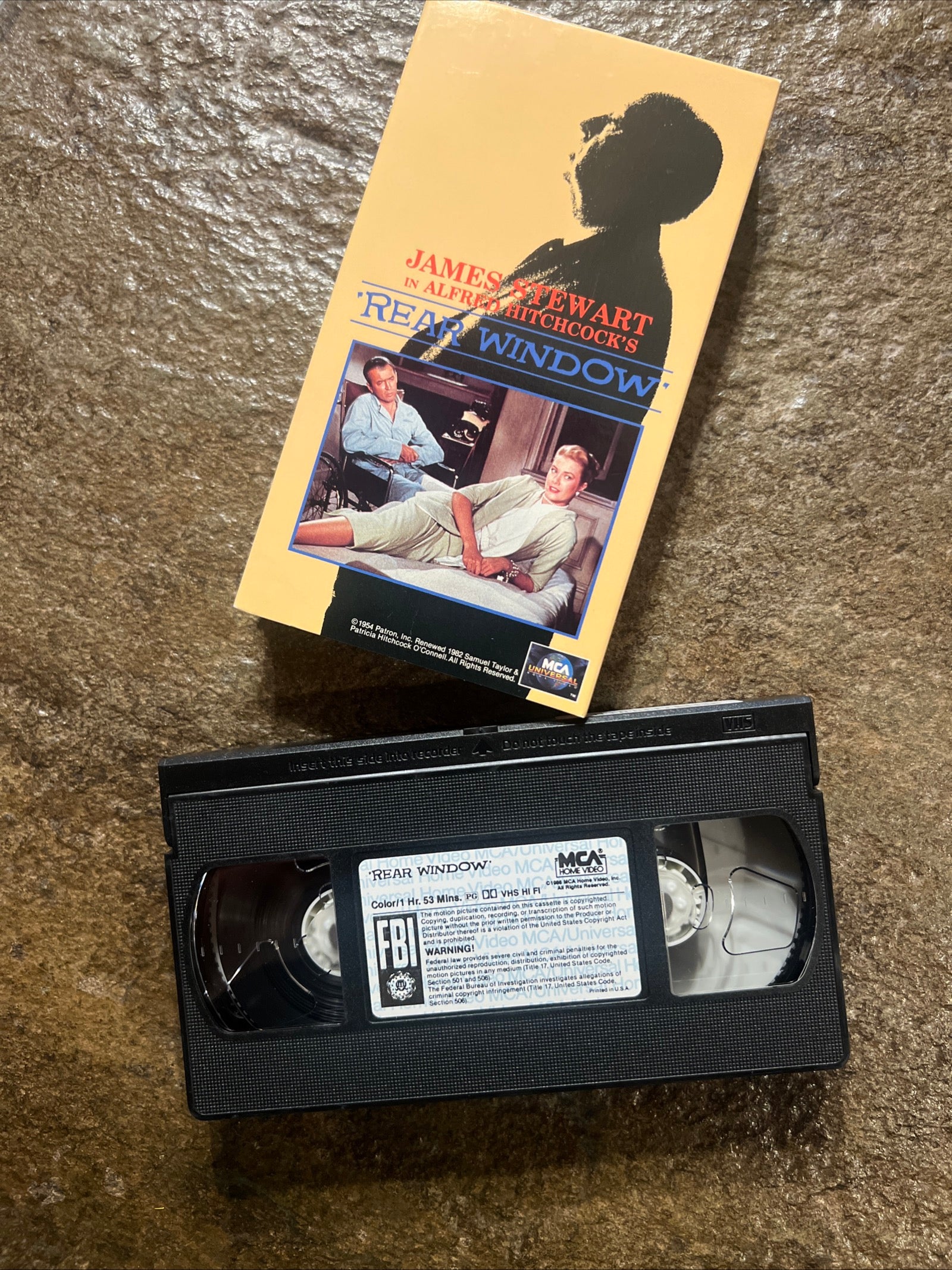REAR WINDOW ( VHS 1954 ) Mystery / Thriller [PG] Alfred Hitchcock