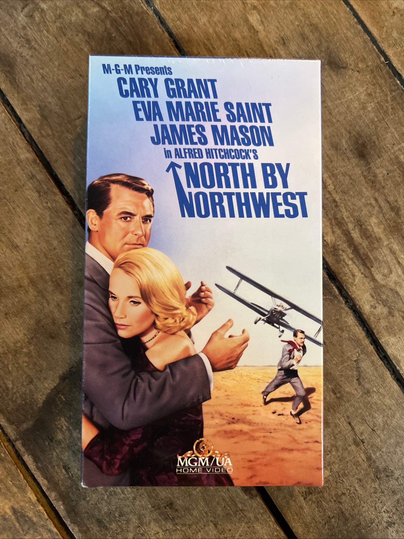 North by Northwest ( VHS 1959 ) Thriller / Action [PG] Alfred Hitchcock - NOS New Sealed