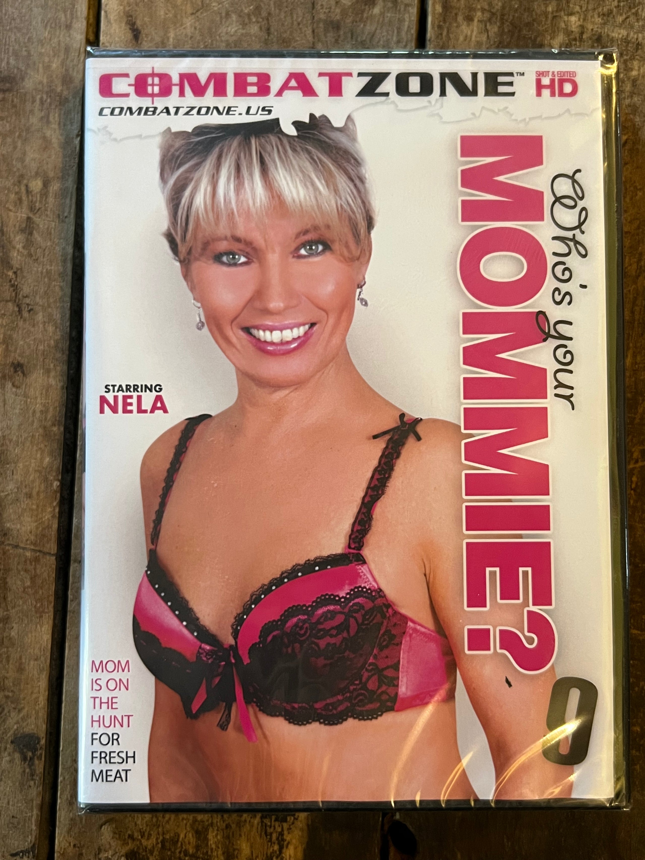 Who's Your Mommie? 9 - DVD 2013 - Combat Zone