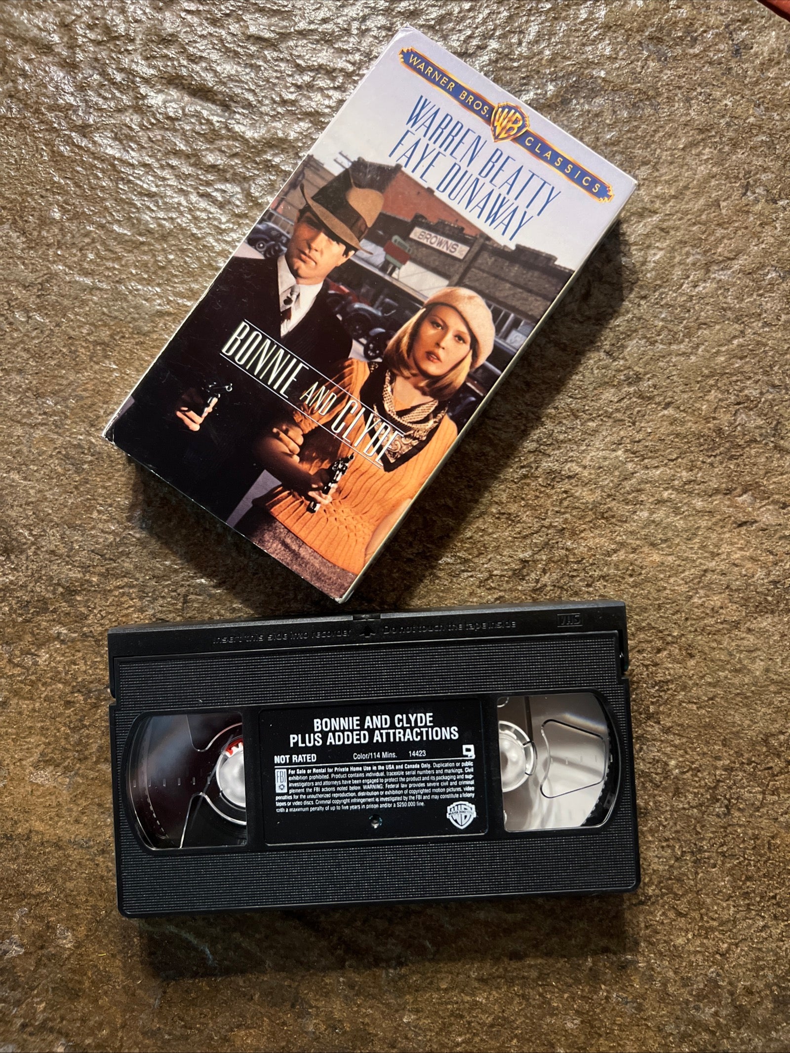 Bonnie and Clyde ( VHS 1967 ) Crime / Romance [R]