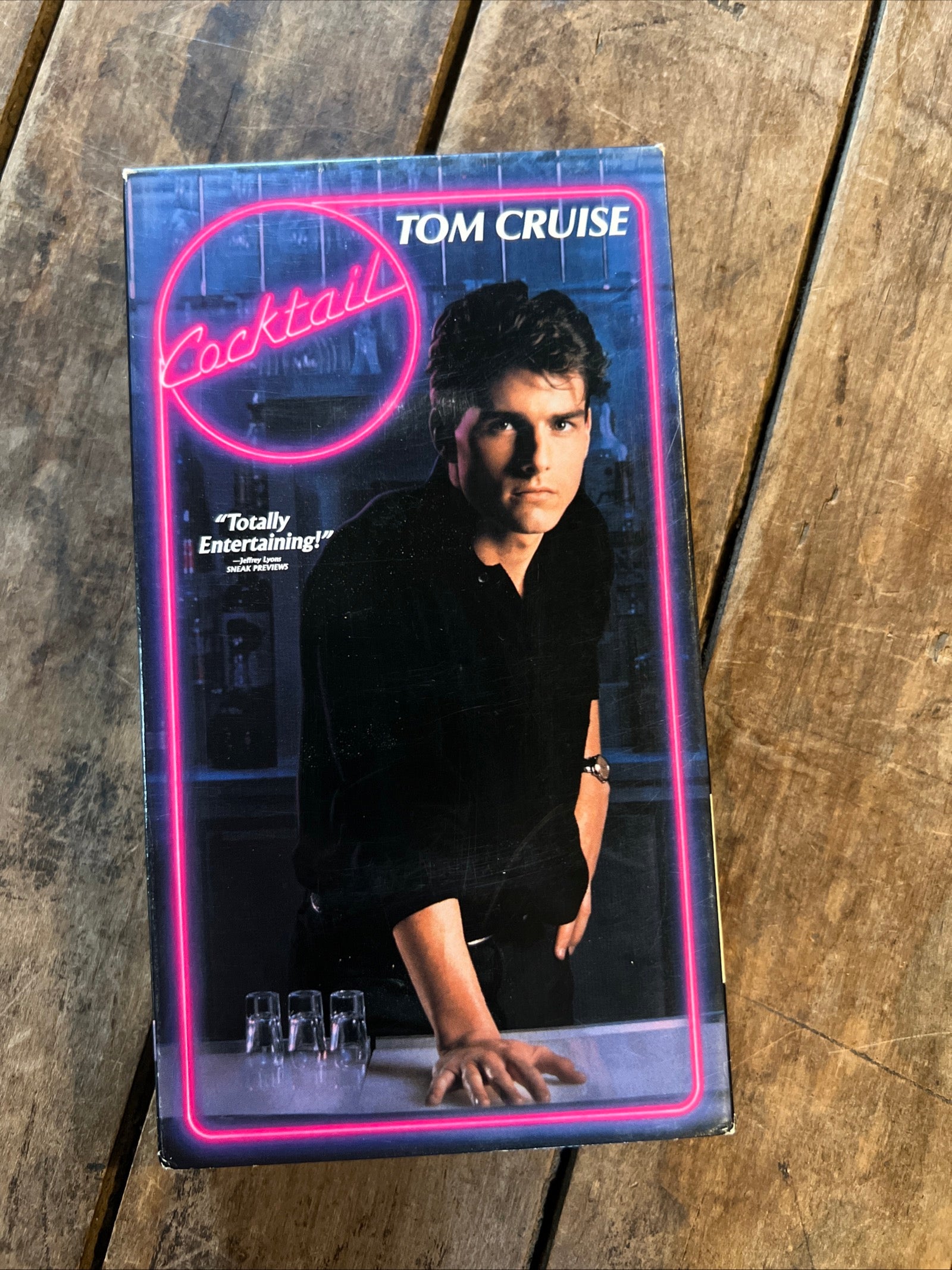 Cocktail ( VHS 1988 ) Romance / Comedy [R] Starring Tom Cruise & Elisabeth Shue