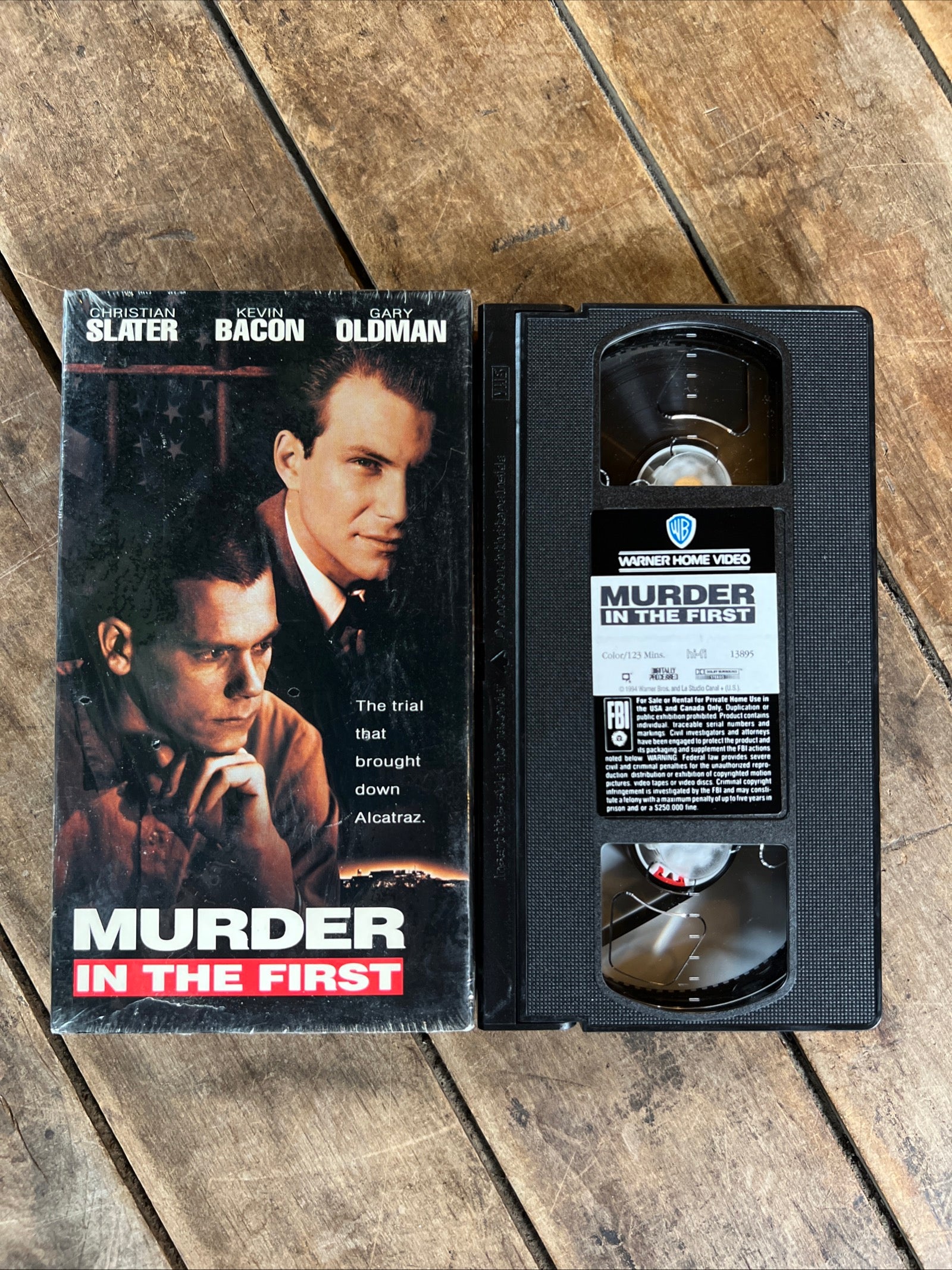 Murder In The First ( VHS 1995 ) Crime / Thriller [R] Starring Kevin Bacon