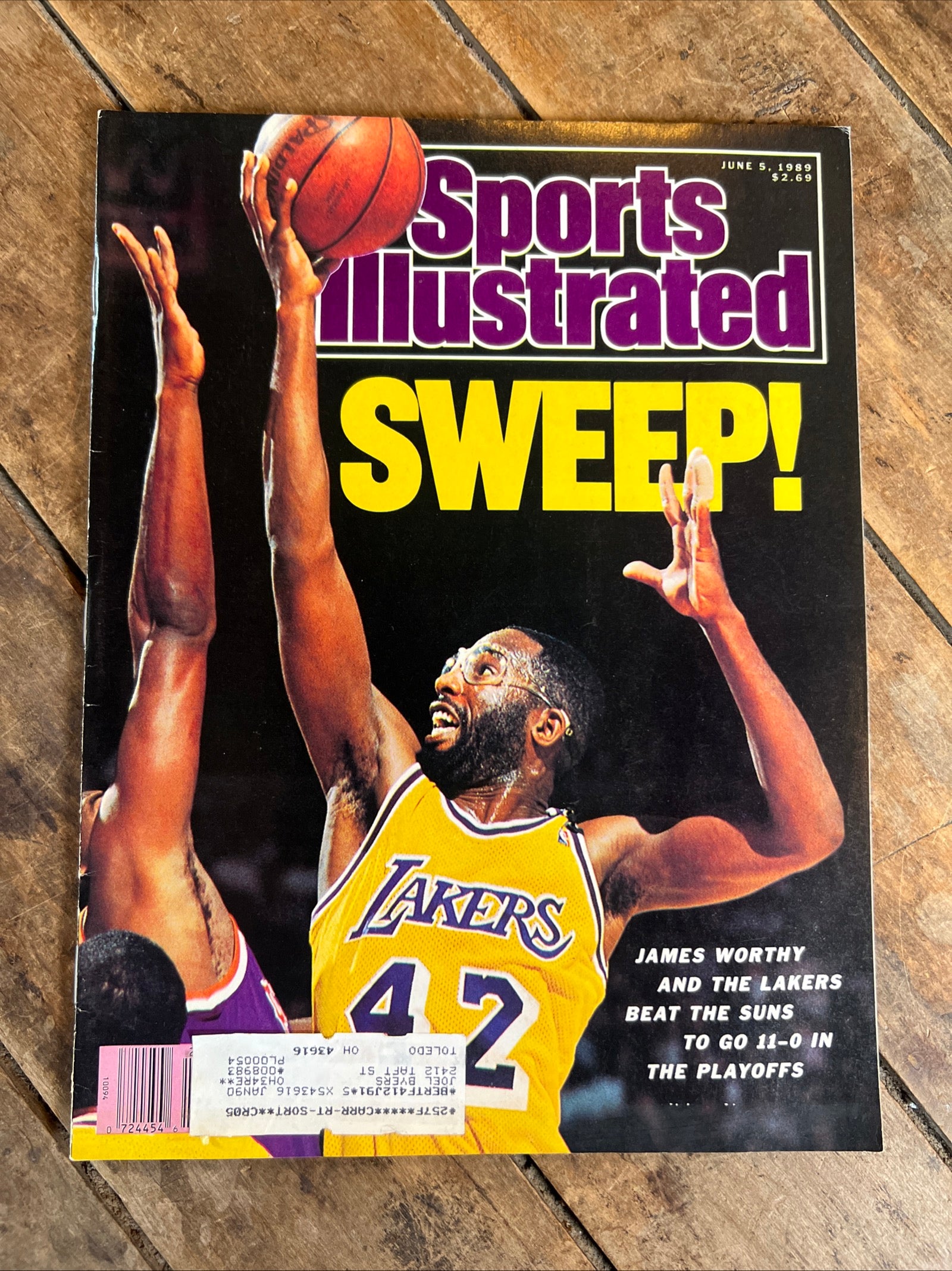 Sports Illustrated Magazine - June, 5 1989 ( Volume 70, No. 24) - NBA Lakers James Worthy Cover