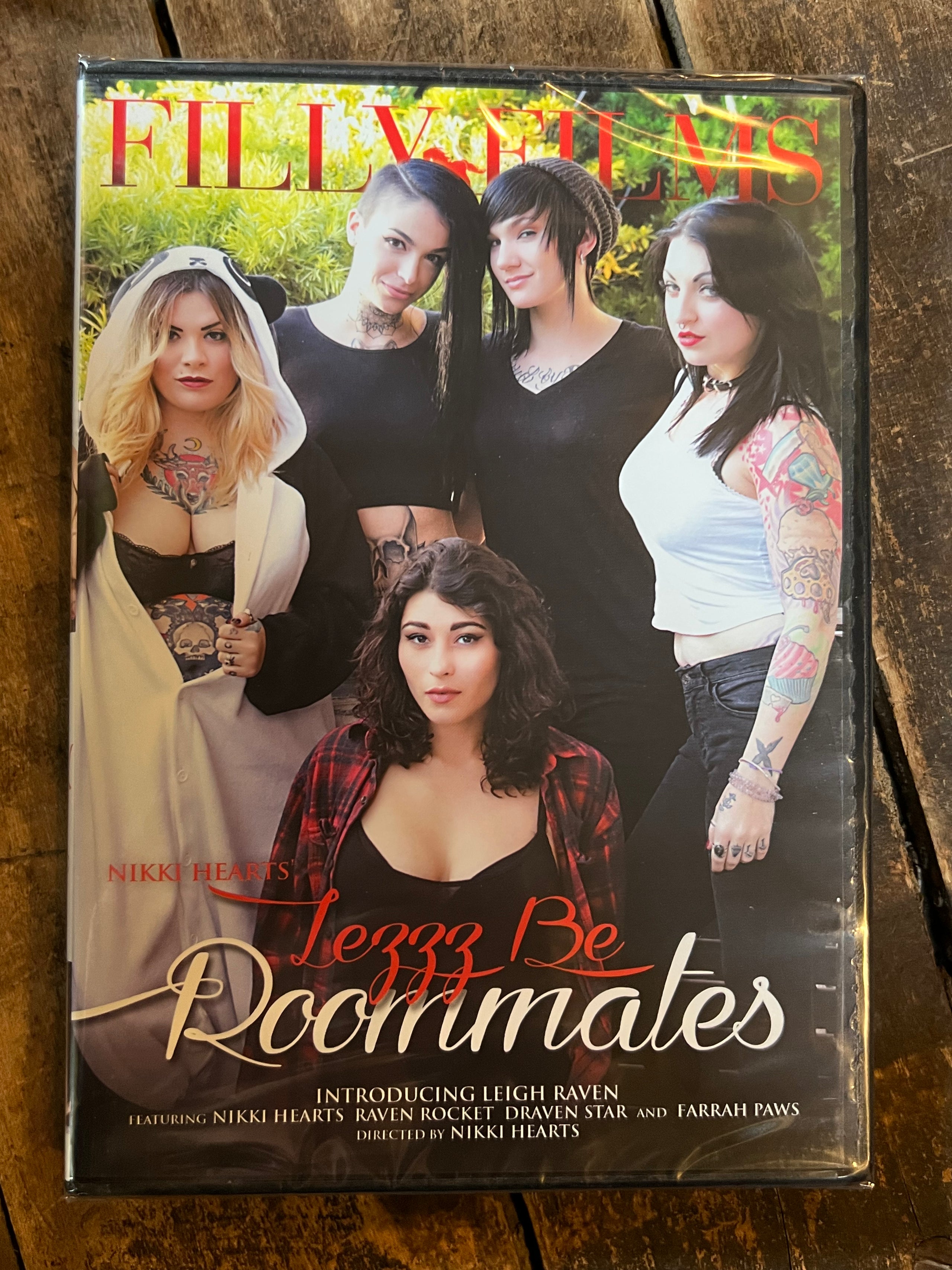 Nikki Hearts Lezzz Be Roommates - DVD 2016 - Filly Films