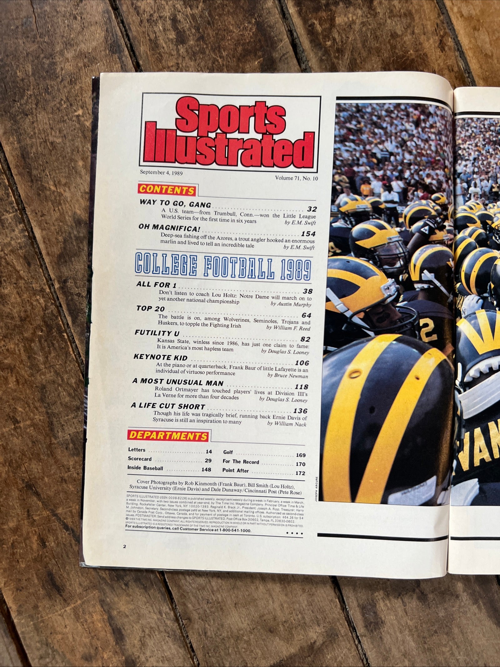 Sports Illustrated Magazine - December 1989 - College Football Preview 1989