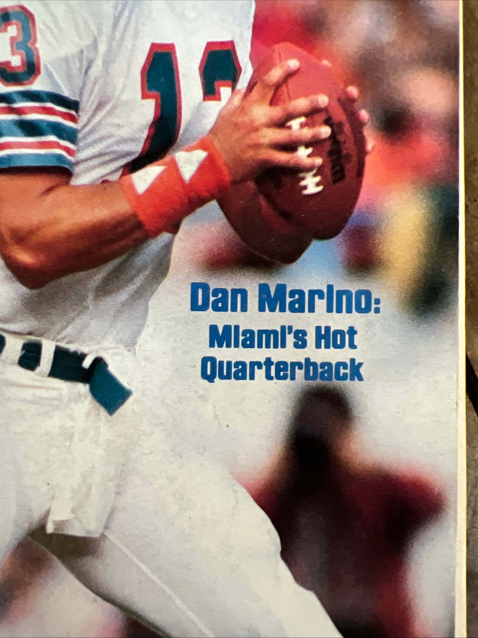 Sports Illustrated Magazine - November 1983 - NFL Miami Dolphins QB Dan Marino