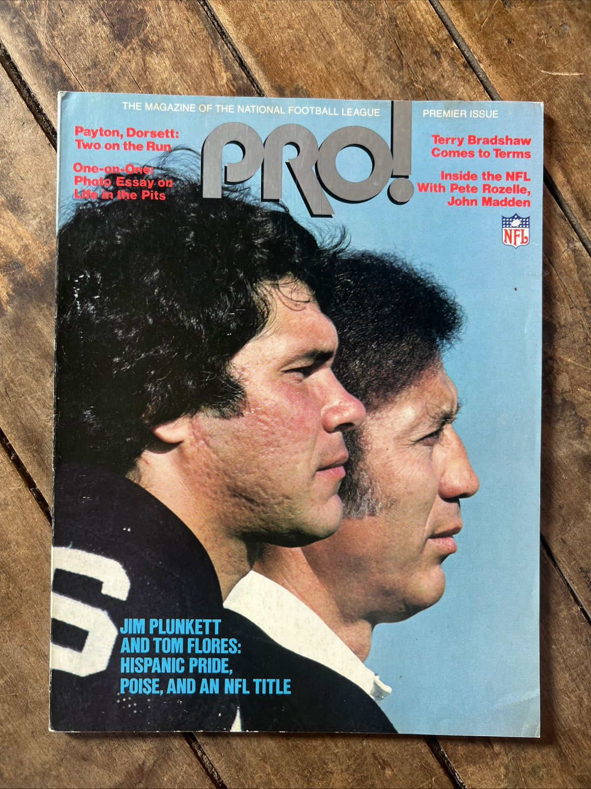 PRO! Magazine - PREMIER ISSUE - August 1981 ( Volume 1, No. 1 ) - NFL Raiders - Jim Plunkett & Tom Flores