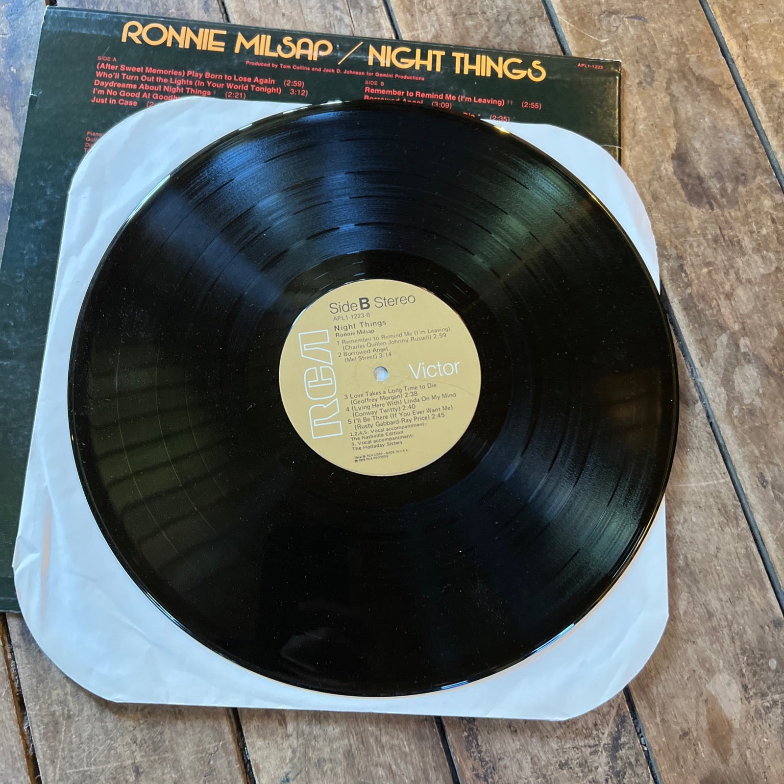 Ronnie Milsap - Night Things - 1975 RCA Victor Records - LP Vinyl Album