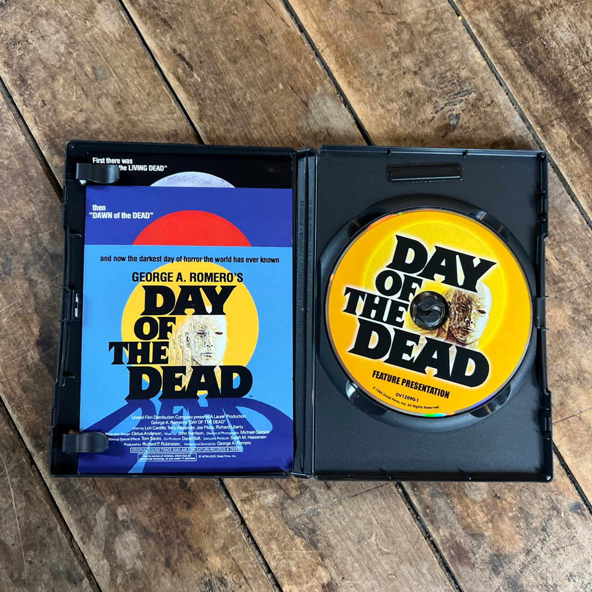 Day Of The Dead ( DVD 1985 ) Horror / Action [NR]