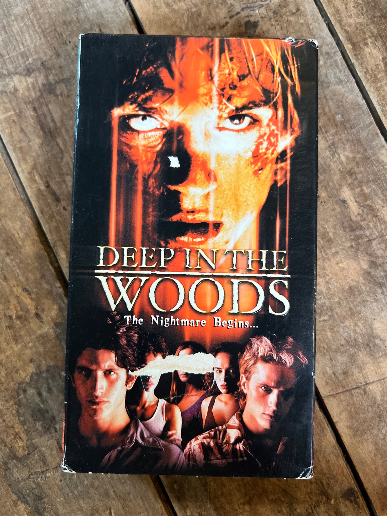 Deep In The Woods ( VHS 2000 ) Horror / Crime [R]